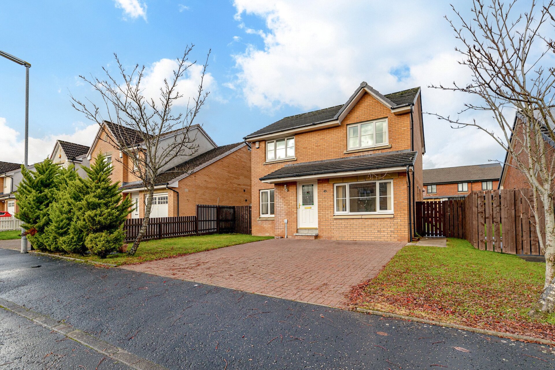 31 Parkdale Way, Glasgow, Glasgow City, G53 7ZJ - Picture #1