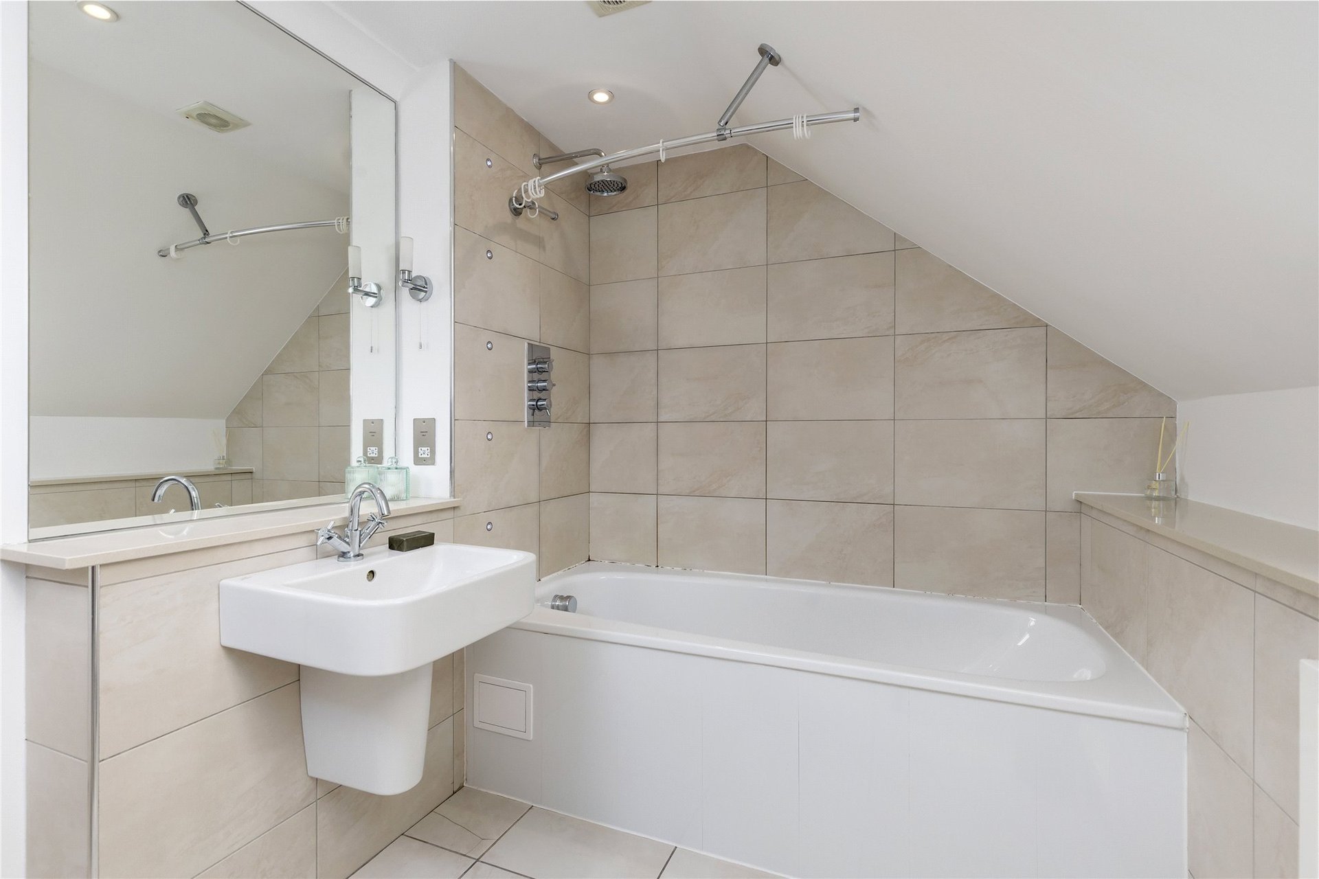 Flat 5, 55 Constitution Street, Edinburgh, EH6 7BG - Picture #18