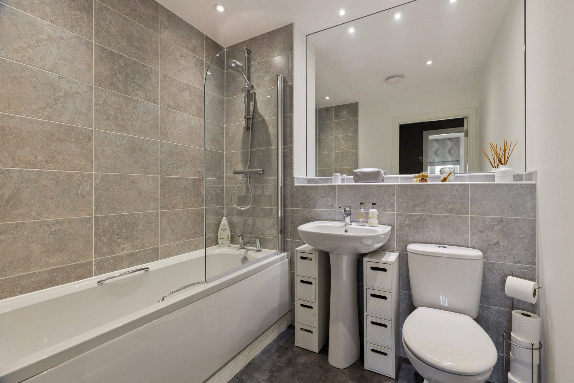 Flat 3/3, 235 Thornliebank Road, Thornliebank, Glasgow, Glasgow City, G46 7RG - Picture #19
