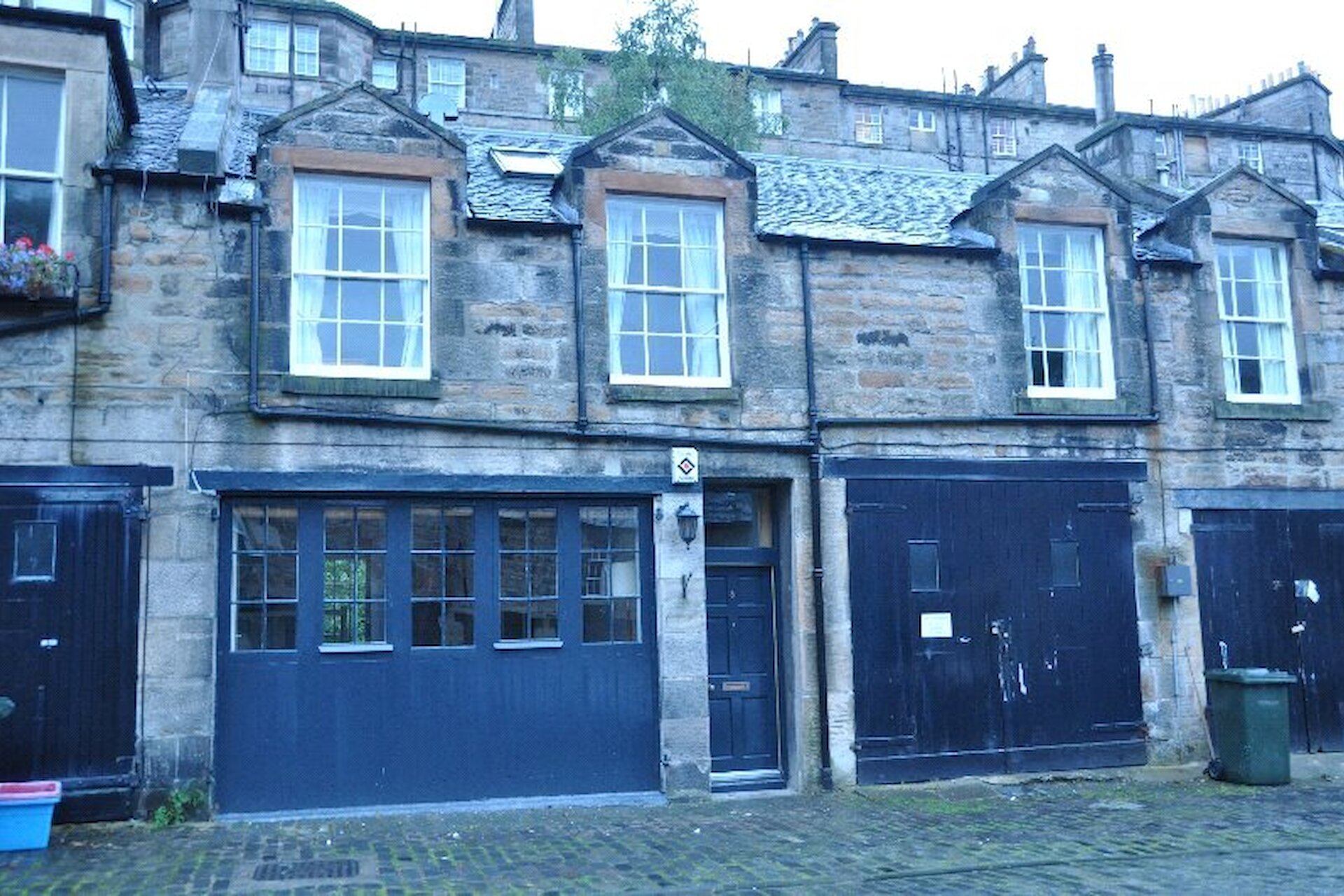 5 Gloucester Square, New Town, Edinburgh, EH3 6EB - Picture #1
