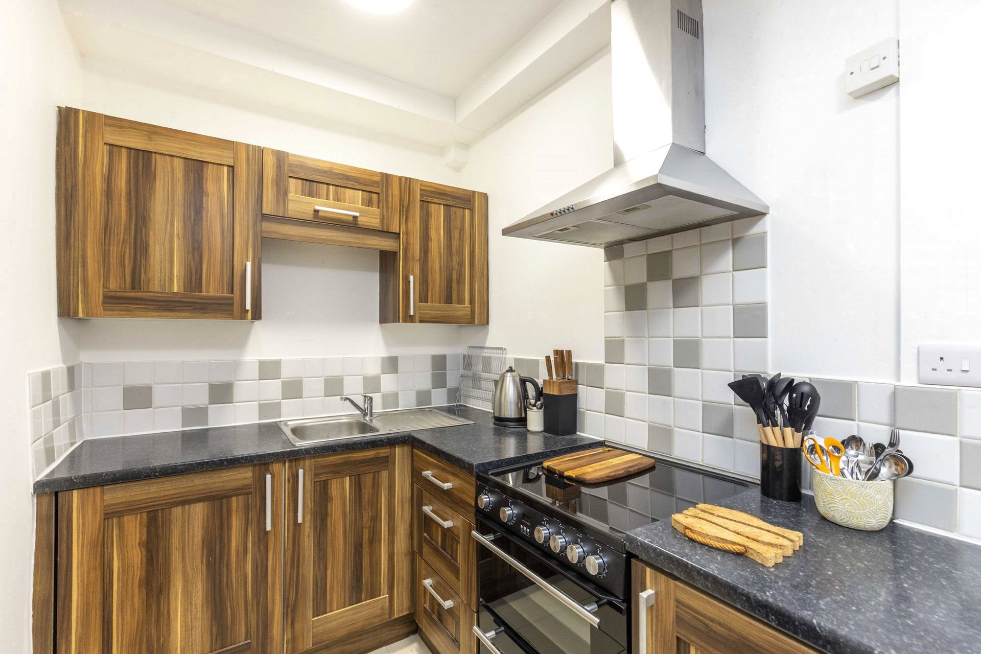 Flat 1(PF1), 13 Henderson Row, Edinburgh, EH3 5DH - Picture #17