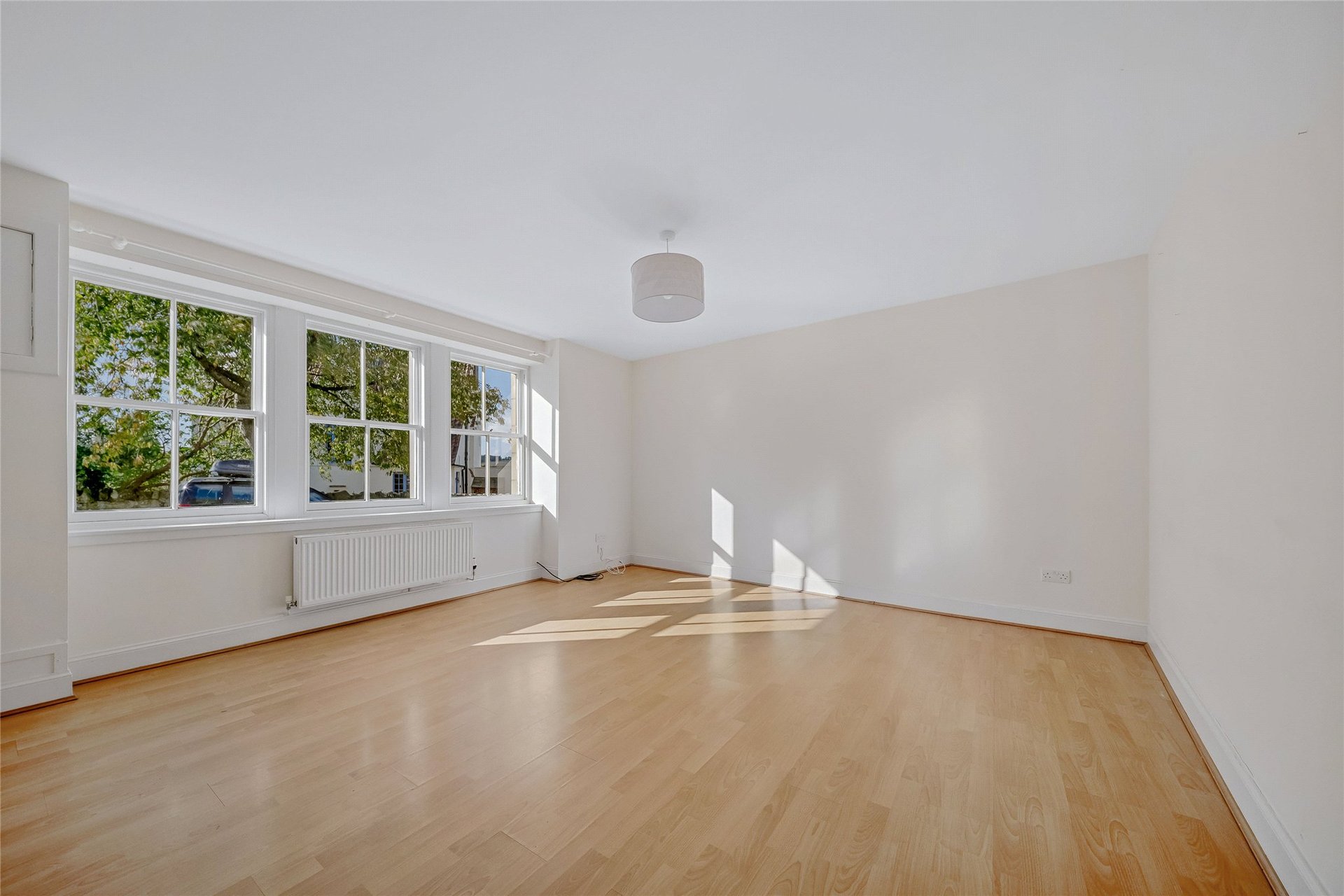 4 Hill Road, Pathhead, Midlothian, EH37 5RD - Picture #2