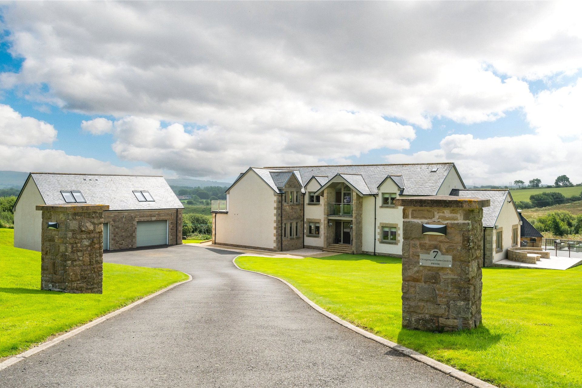 7 Craigengall Farm Crofts, Westfield, Bathgate, West Lothian, EH48 3DZ - Picture #2