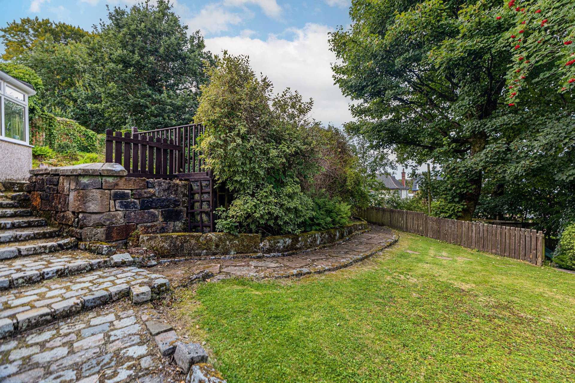 2 Raeside Avenue, Newton Mearns, Glasgow, G77 5AD - Picture #37