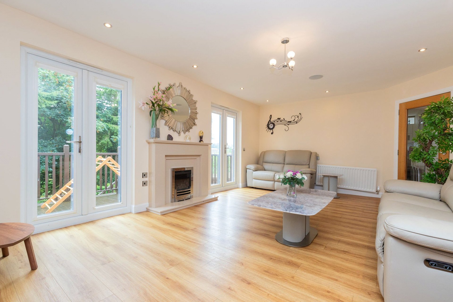 48 Foxglove Road, Newton Mearns, Glasgow, G77 6FP - Picture #7