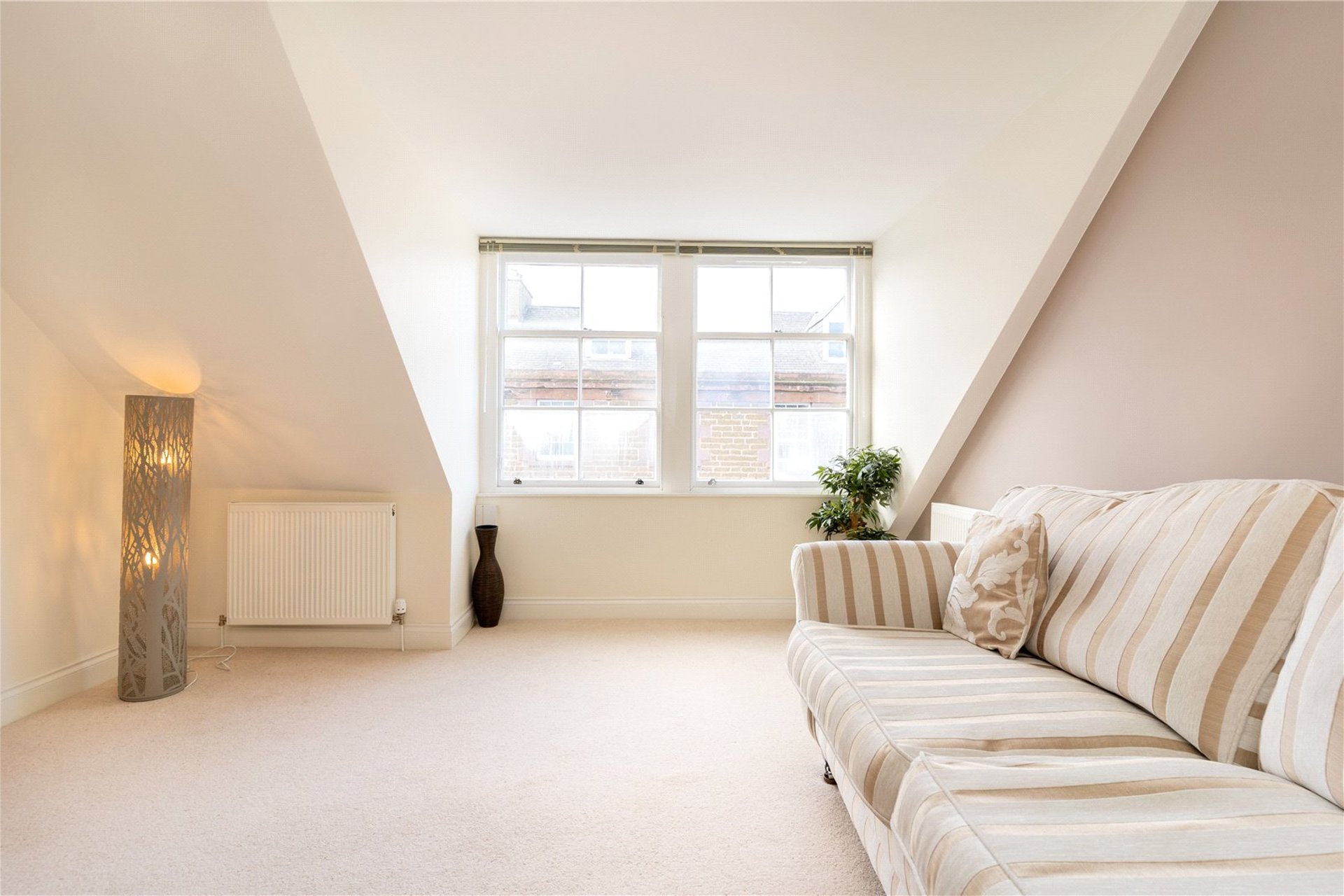 Teac Failte, 2 High Street, Melrose, Scottish Borders, TD6 9PA - Picture #4