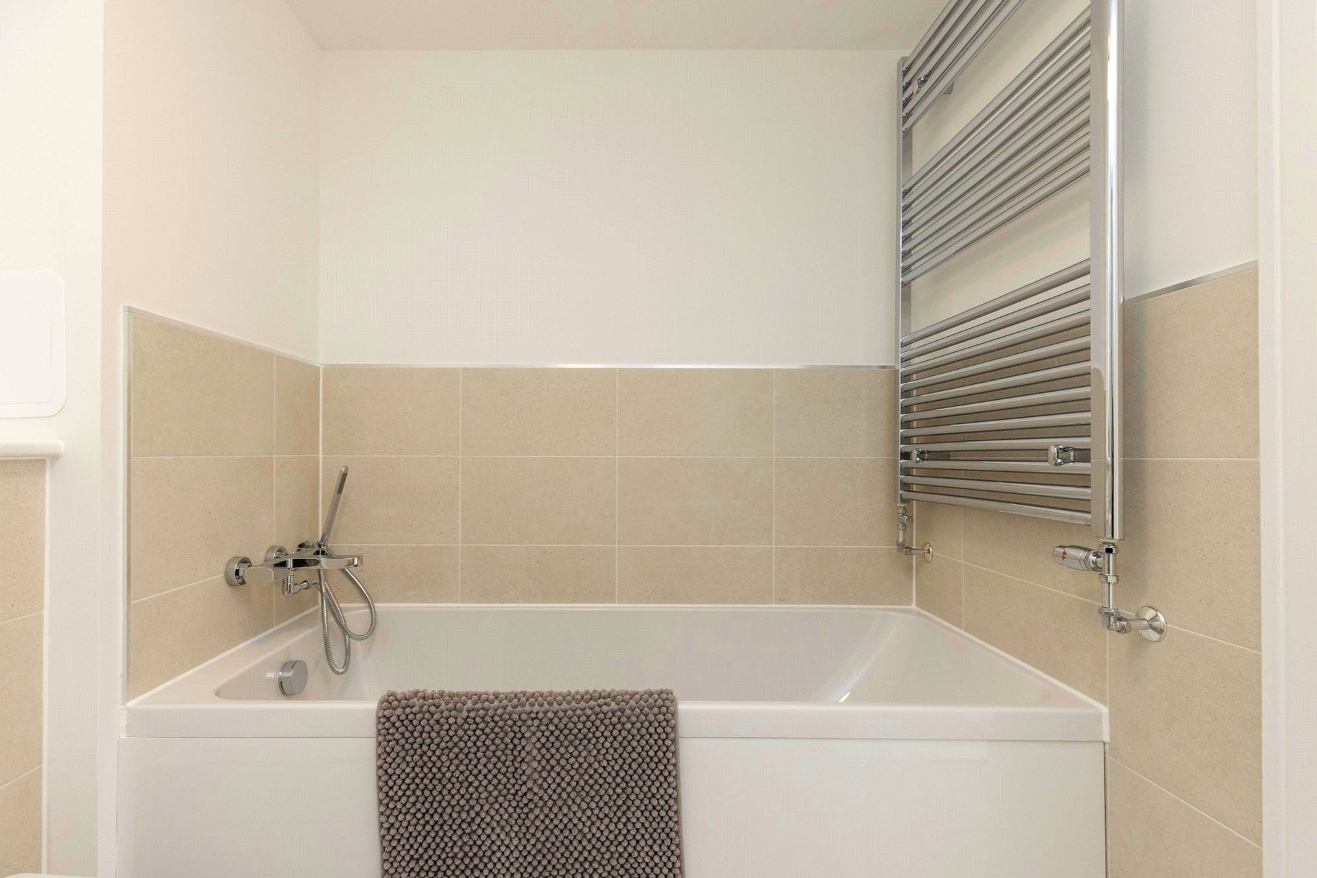 Flat 3, 27 Whinny Gait, South Queensferry, City of Edinburgh, EH30 9EL - Picture #16