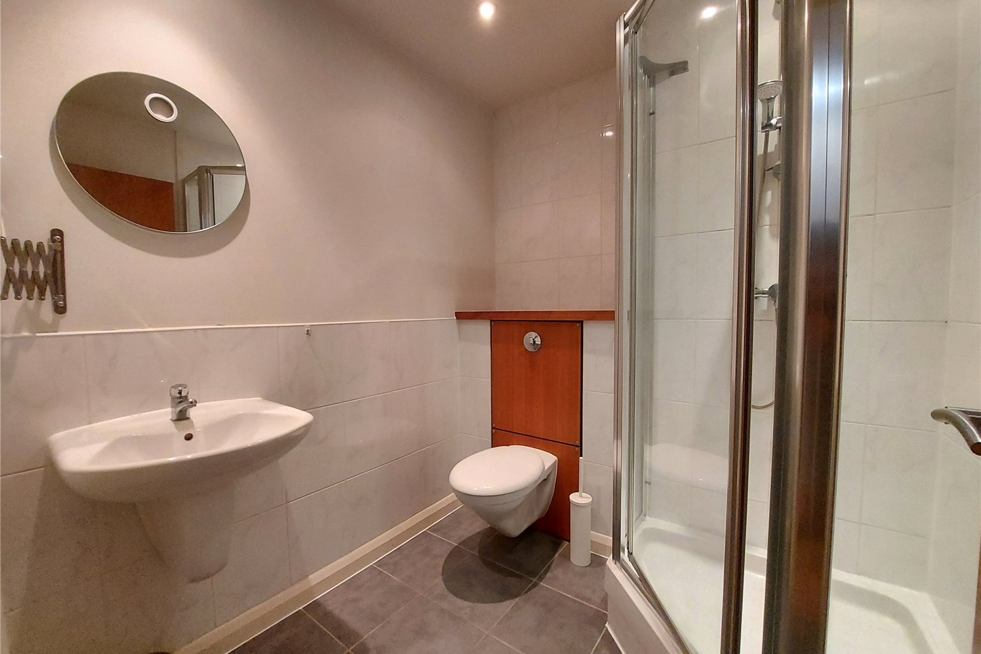Flat 6, 2 Portland Gardens, Leith, Edinburgh, EH6 6NA - Picture #11