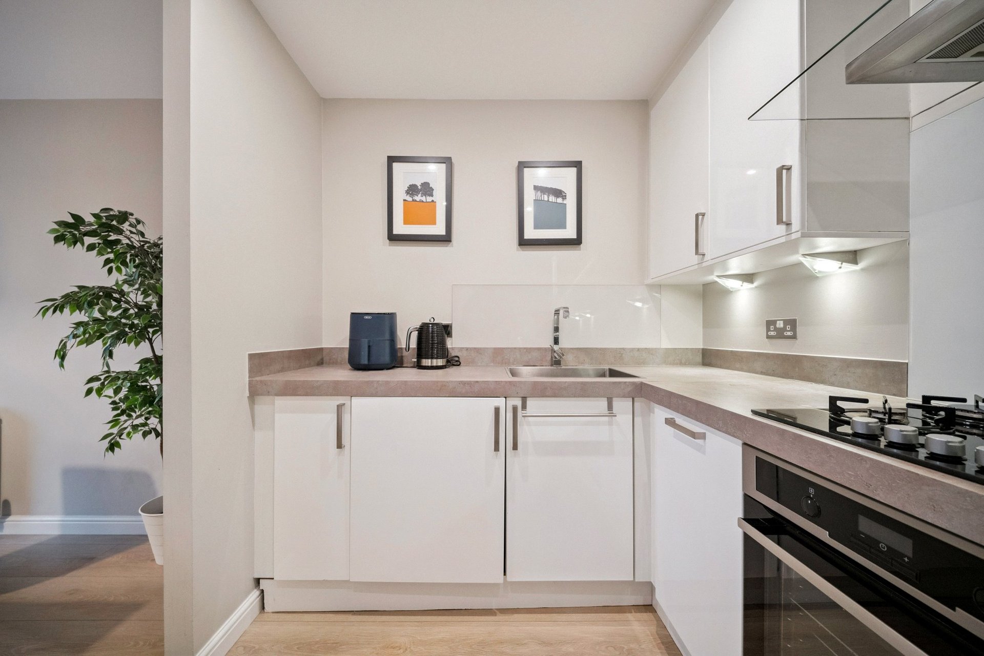 28 Kimmerghame Place, Edinburgh, EH4 2GE - Picture #13