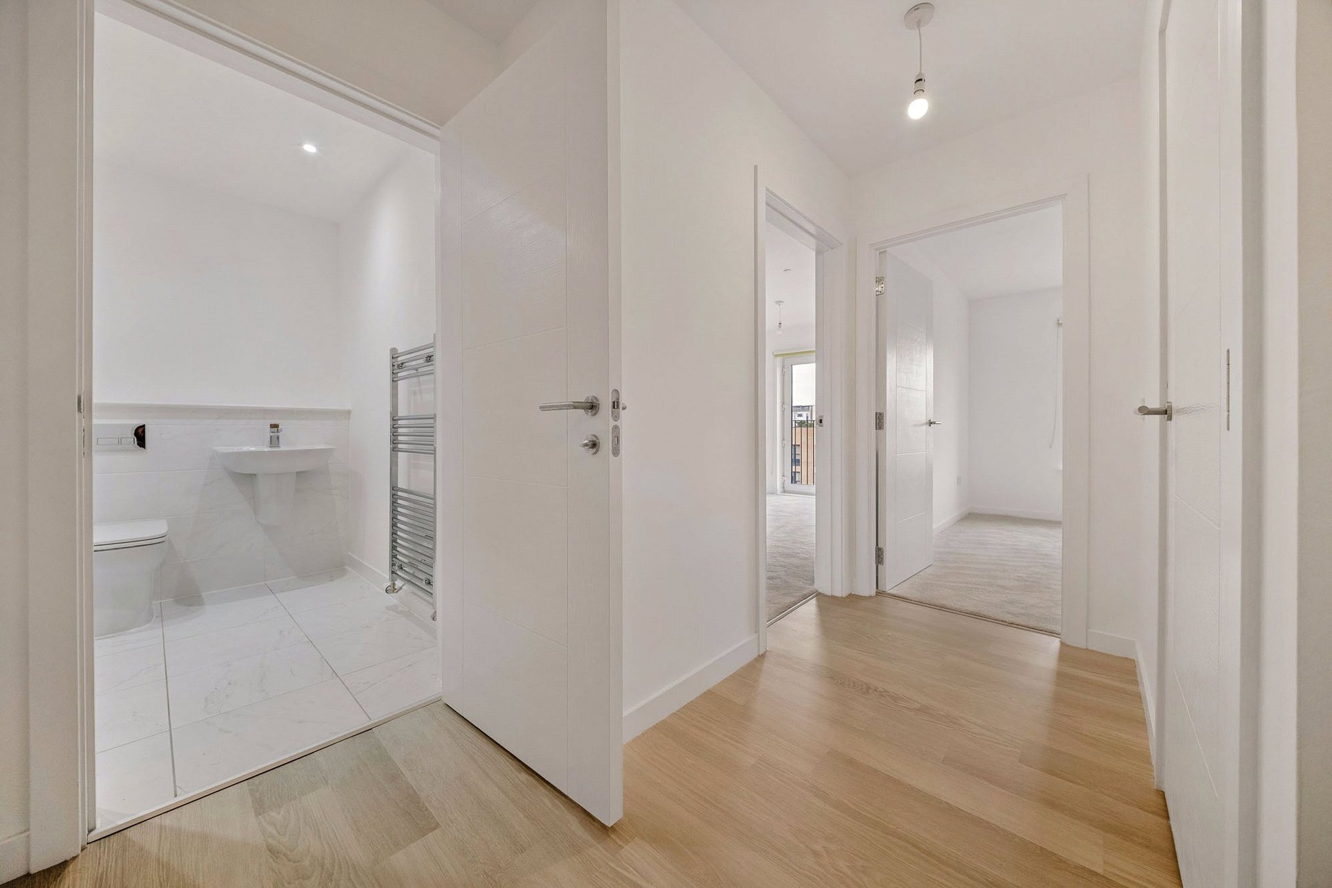 Flat 14, 6 Blackwell Road, Edinburgh, Midlothian, EH4 5FD - Picture #2
