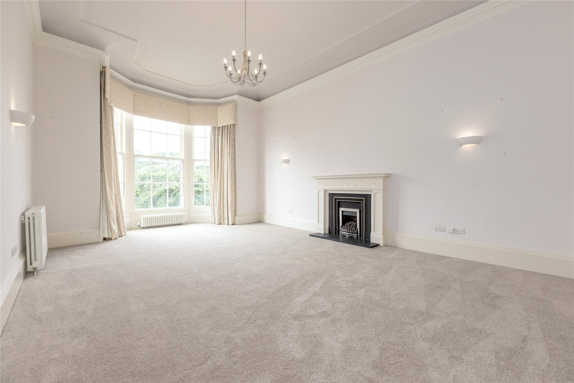 9/2 Rosebery Crescent, West End, Edinburgh, EH12 5JP - Picture #2