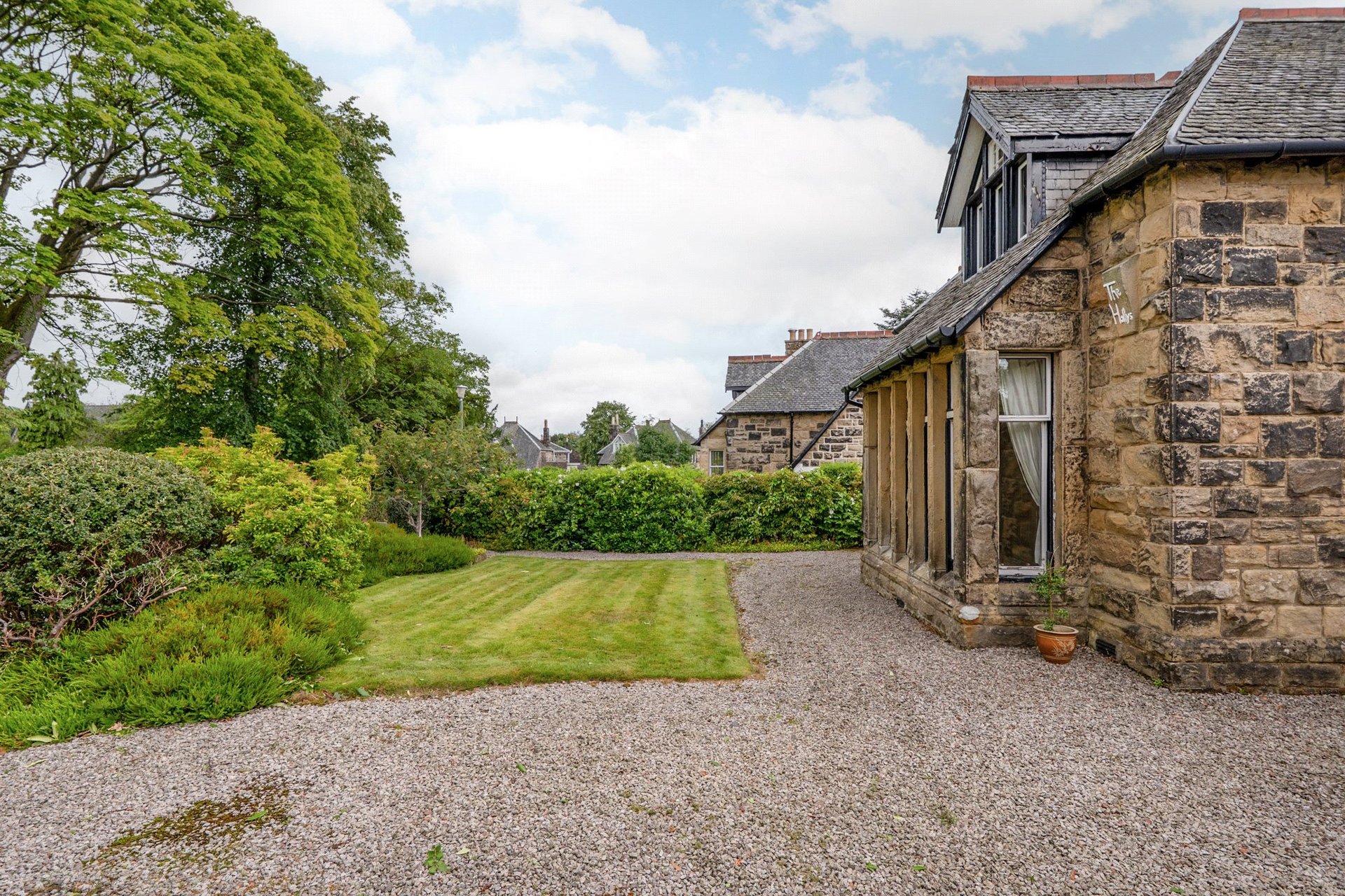9 Grove Park, Lenzie, G66 5AH - Picture #38