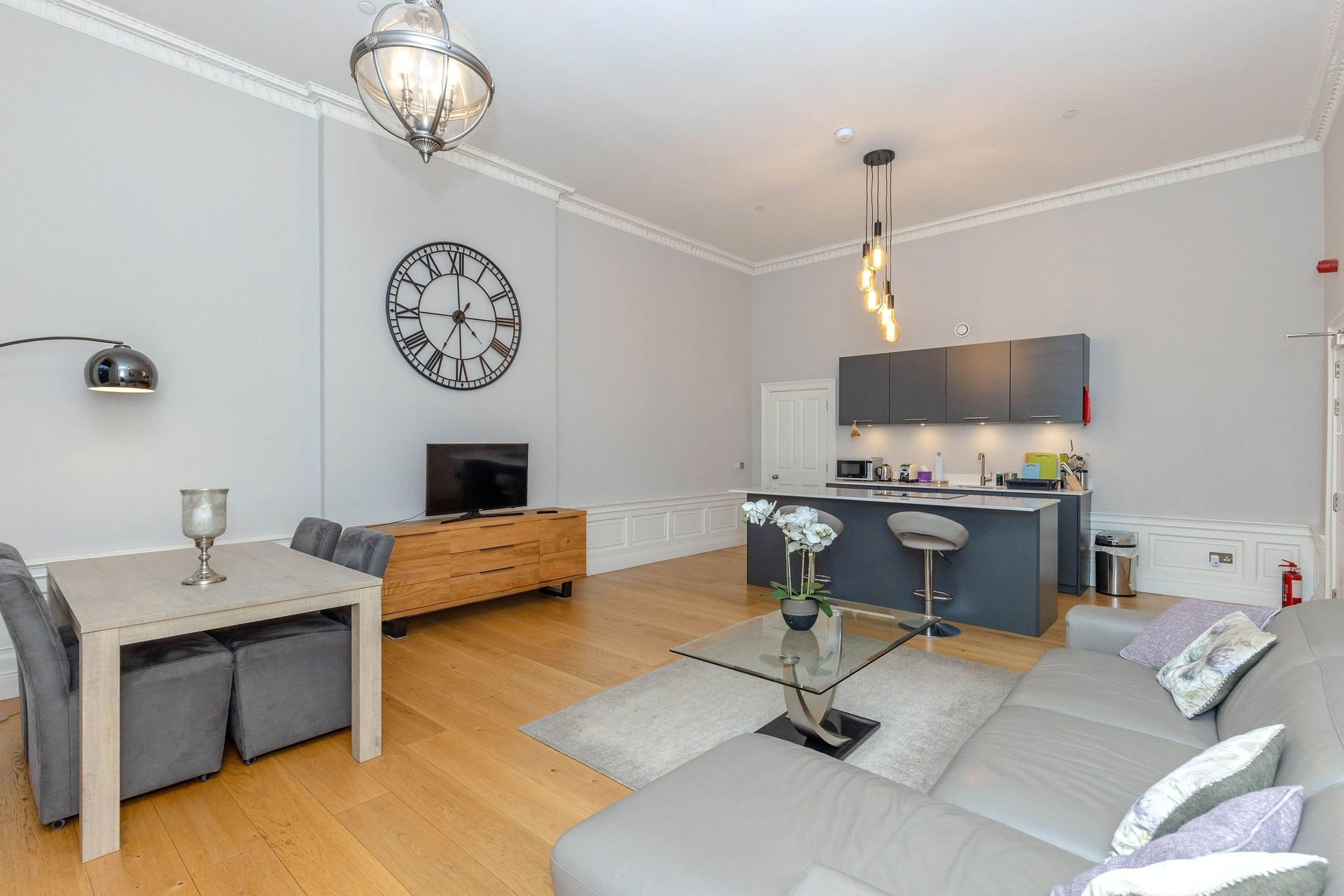 Flat 1, 19 York Place, Edinburgh, Midlothian, EH1 3EB - Picture #3