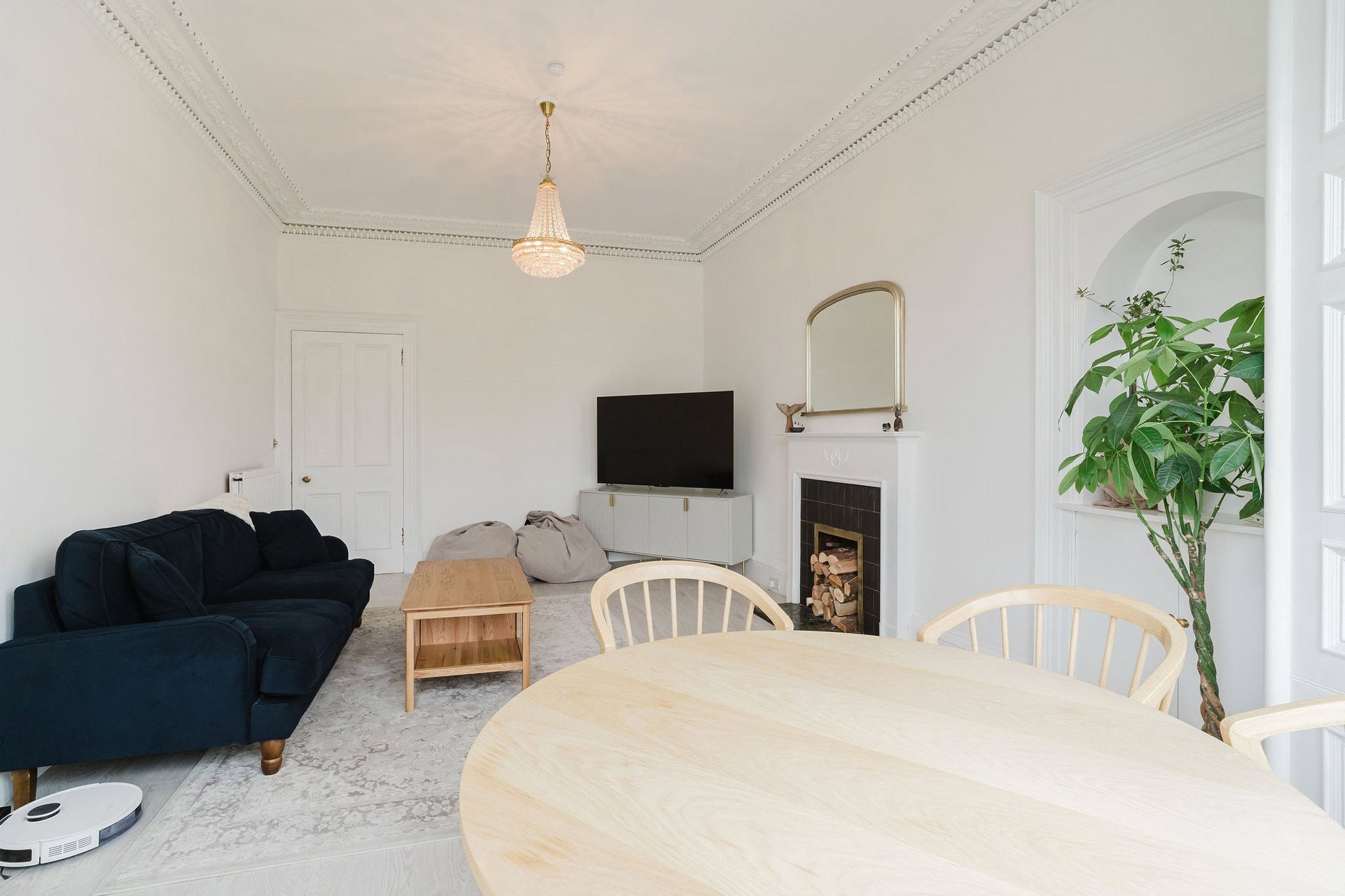 105/4 Warrender Park Road, Edinburgh, EH9 1EN - Picture #3