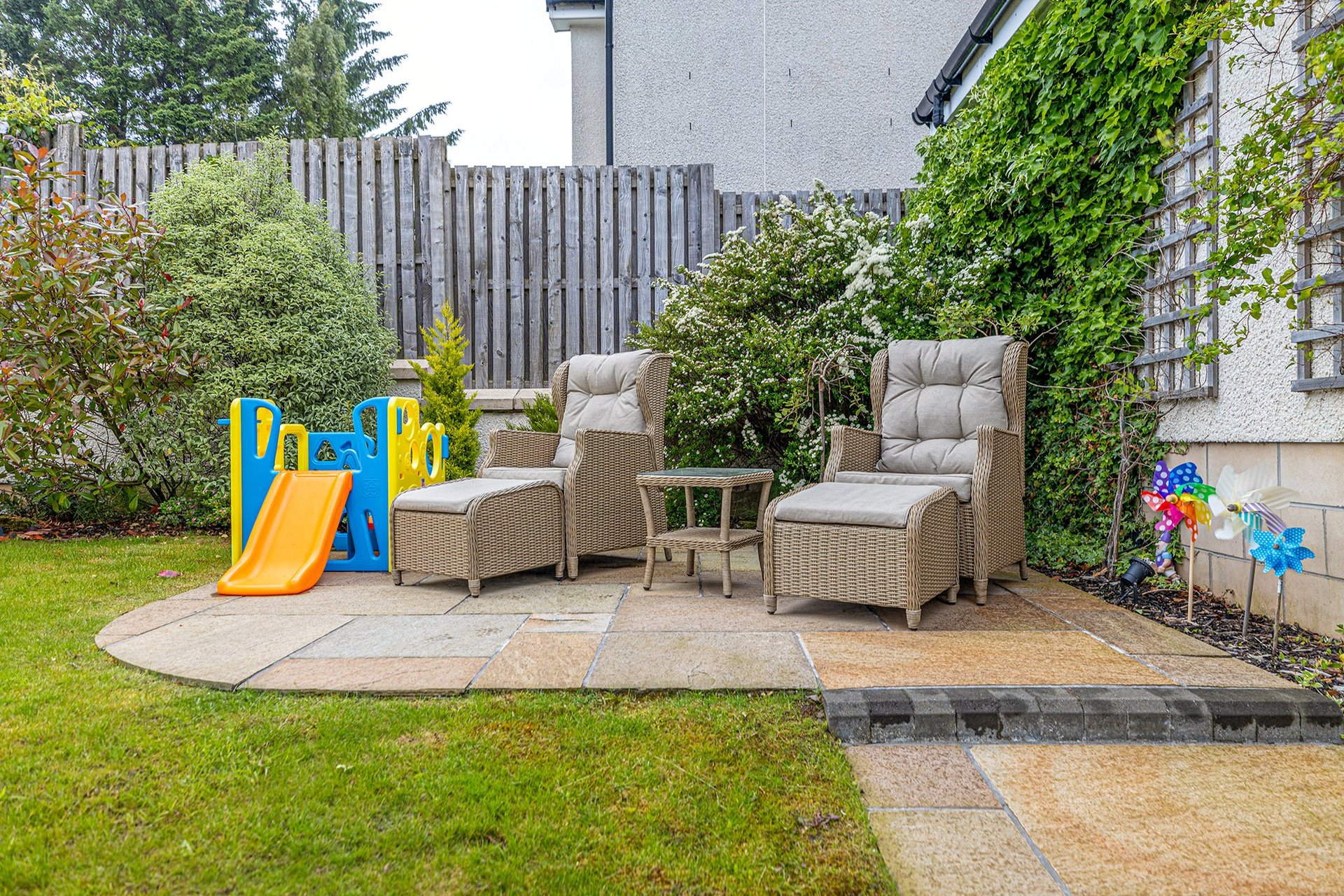 1 Hillfield Drive, Newton Mearns, Glasgow, G77 6GD - Picture #47