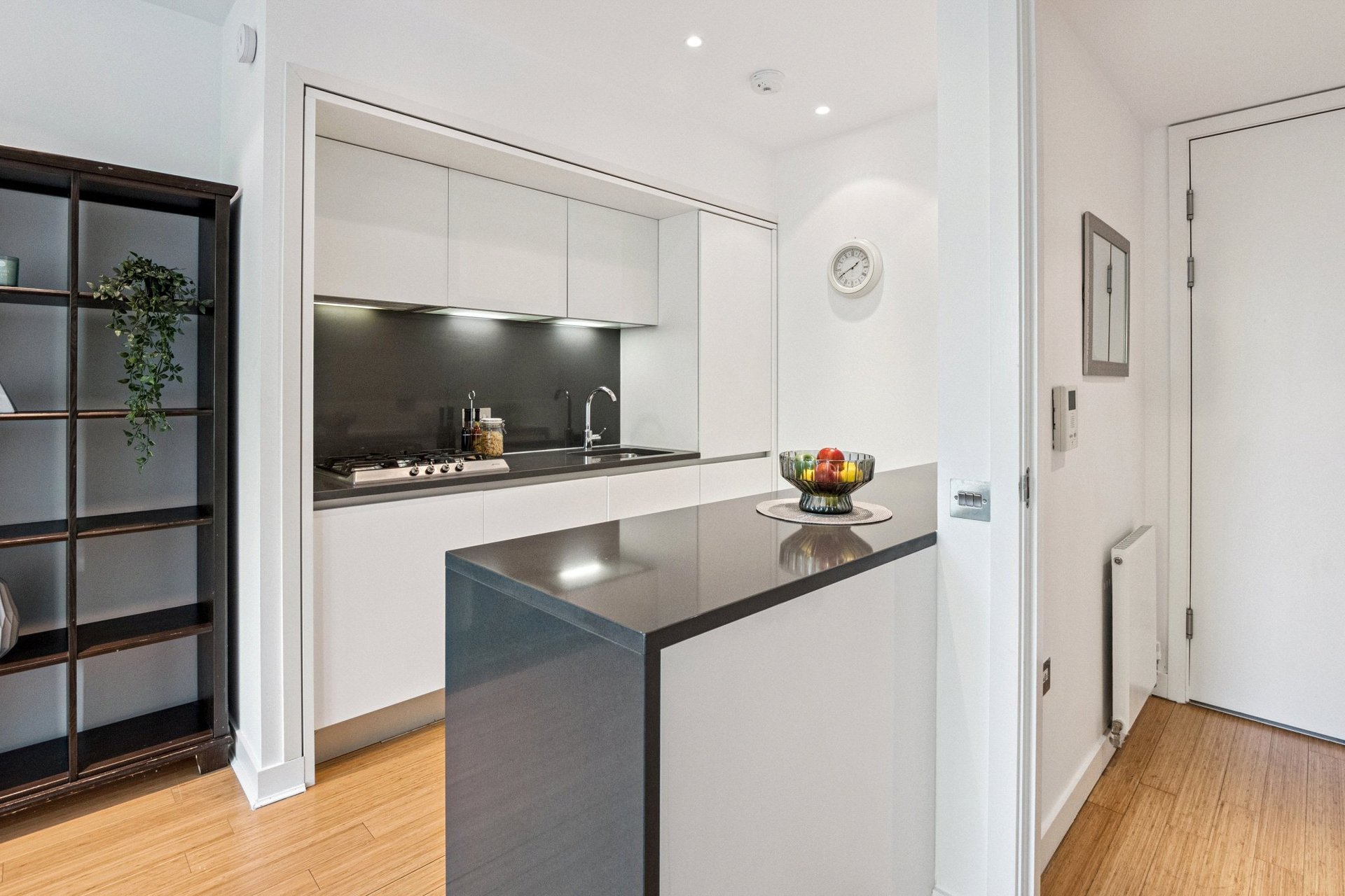 28/11 Simpson Loan, Edinburgh, Midlothian, EH3 9GG - Picture #7