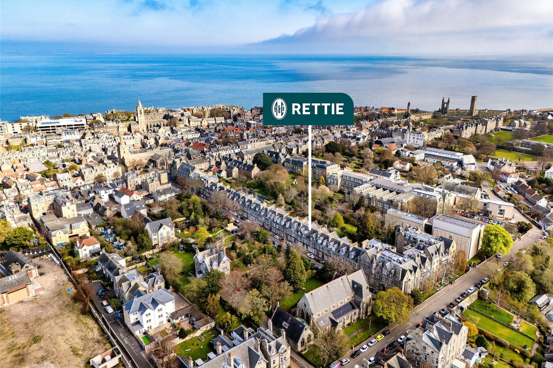 17a Queens Gardens, St. Andrews, Fife, KY16 9TA - Picture #1