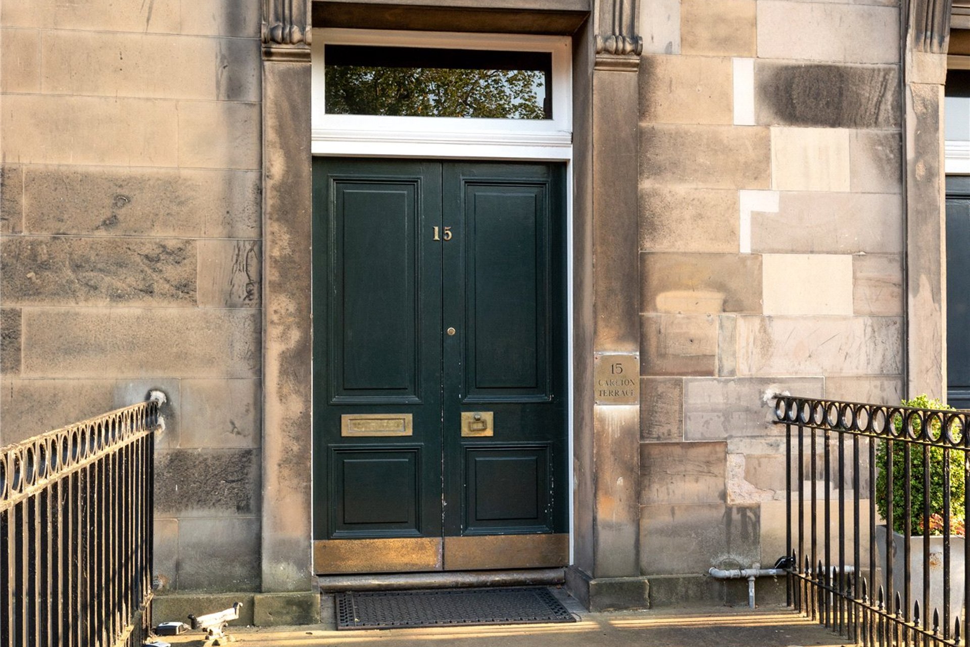 15/2 Carlton Terrace, Edinburgh, EH7 5DD - Picture #3