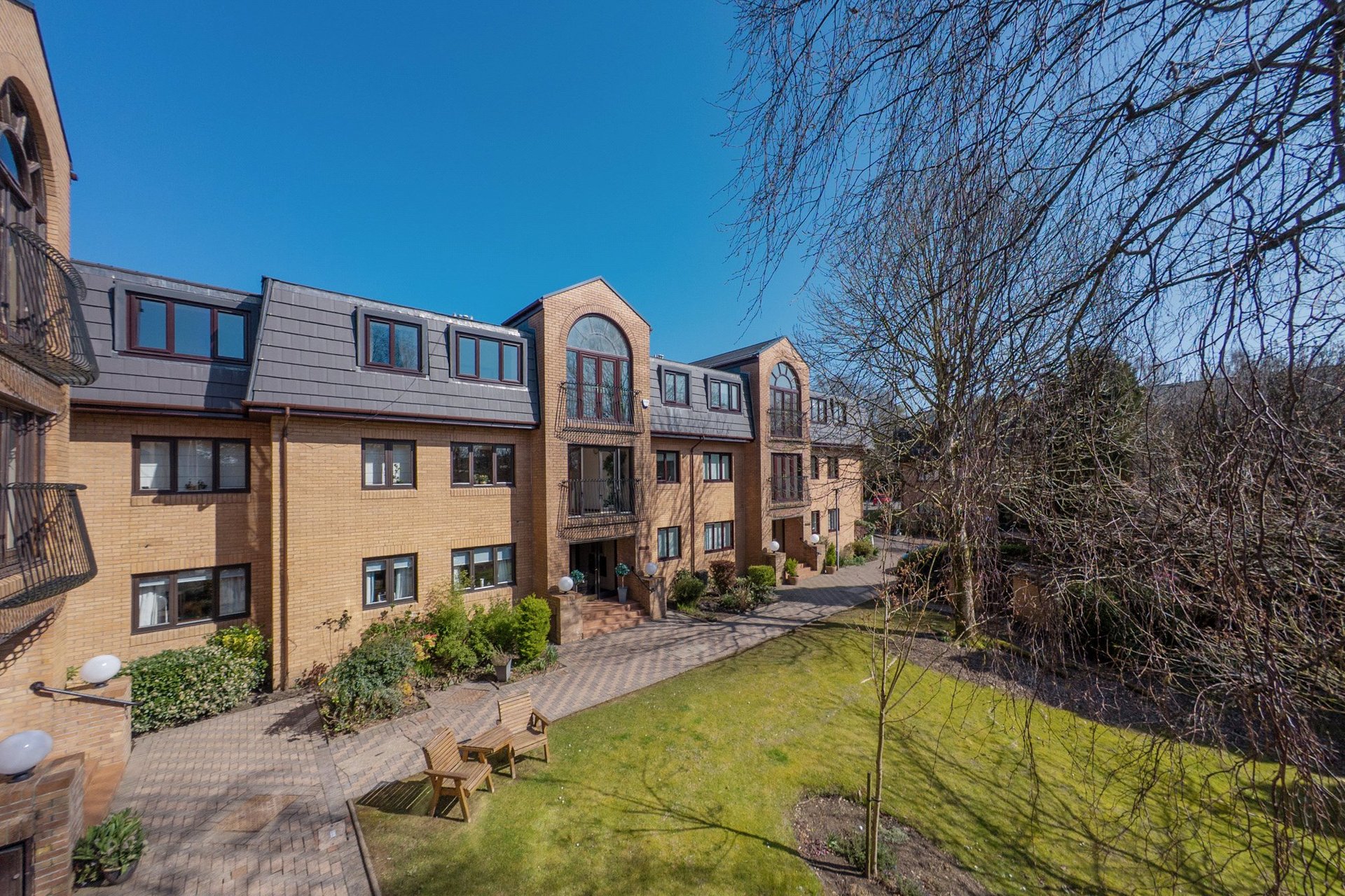 22 The Beeches, Ayr Road, Newton Mearns, Glasgow, G77 6AZ - Picture #2