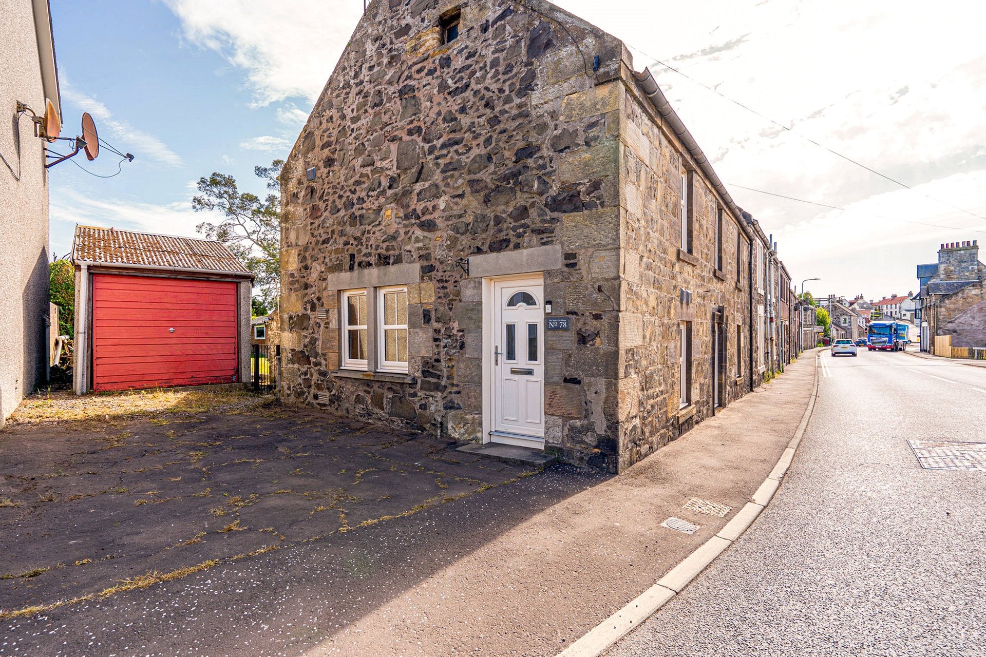 The Sticky Out House, 78 Main Street, Leuchars, St. Andrews, KY16 0HE - Picture #7