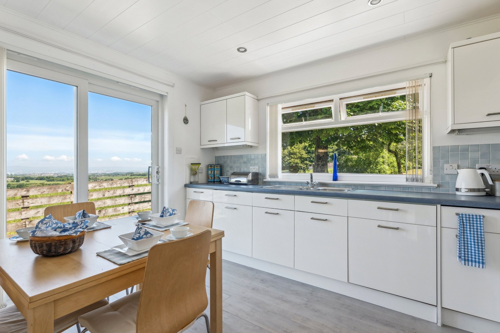 144 Bonnyton Drive, Eaglesham, Glasgow, East Renfrewshire, G76 0LU - Picture #10