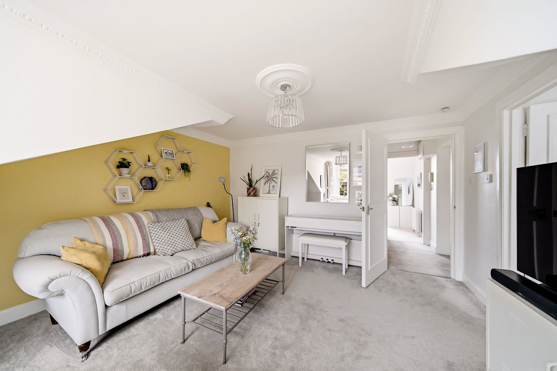 Flat 2, 19 Hillhead Street, Hillhead, Glasgow, G12 8PX - Picture #3