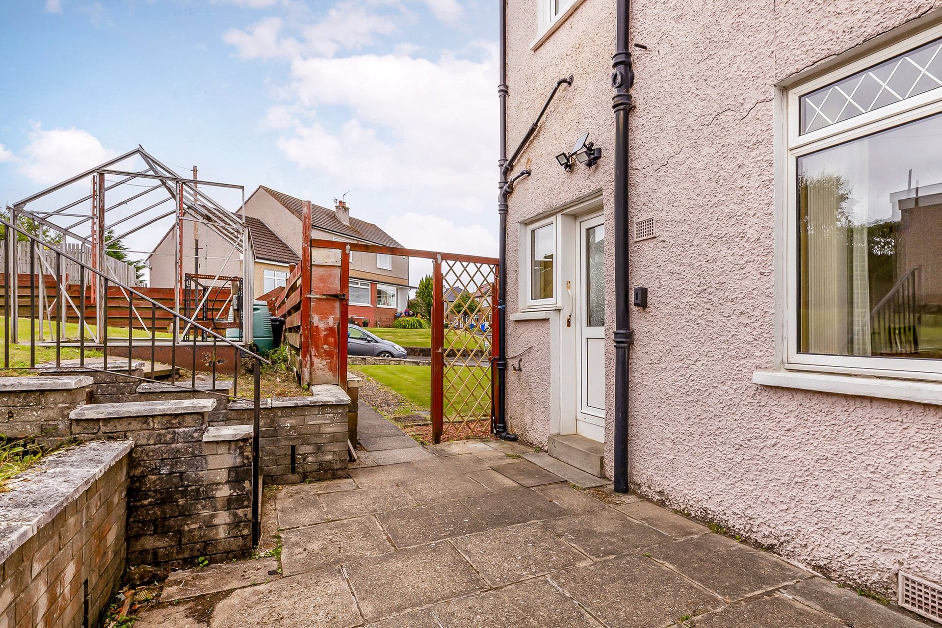 31 Hazel Avenue, Bearsden, G61 3HF - Picture #25