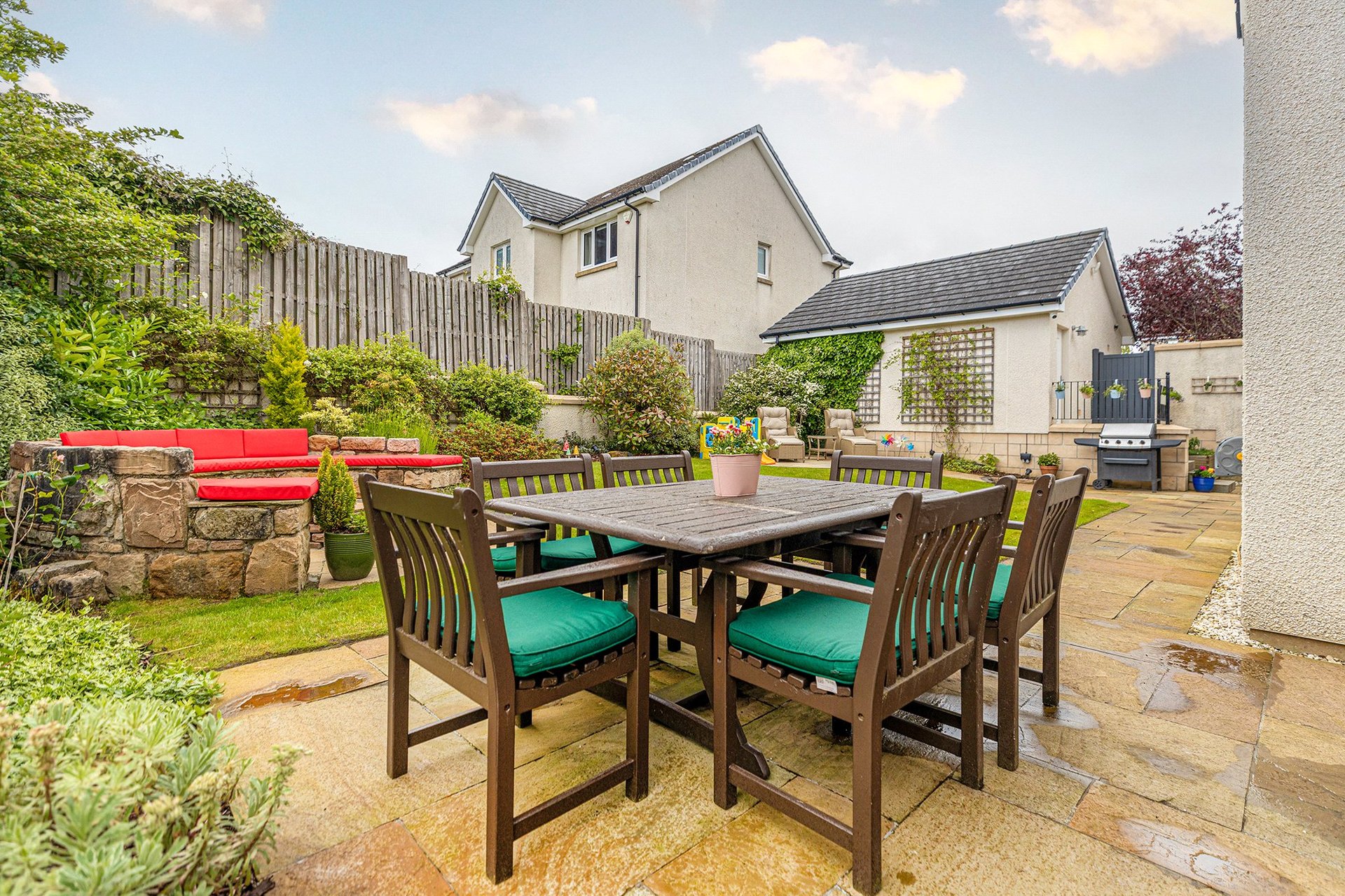 1 Hillfield Drive, Newton Mearns, Glasgow, G77 6GD - Picture #46