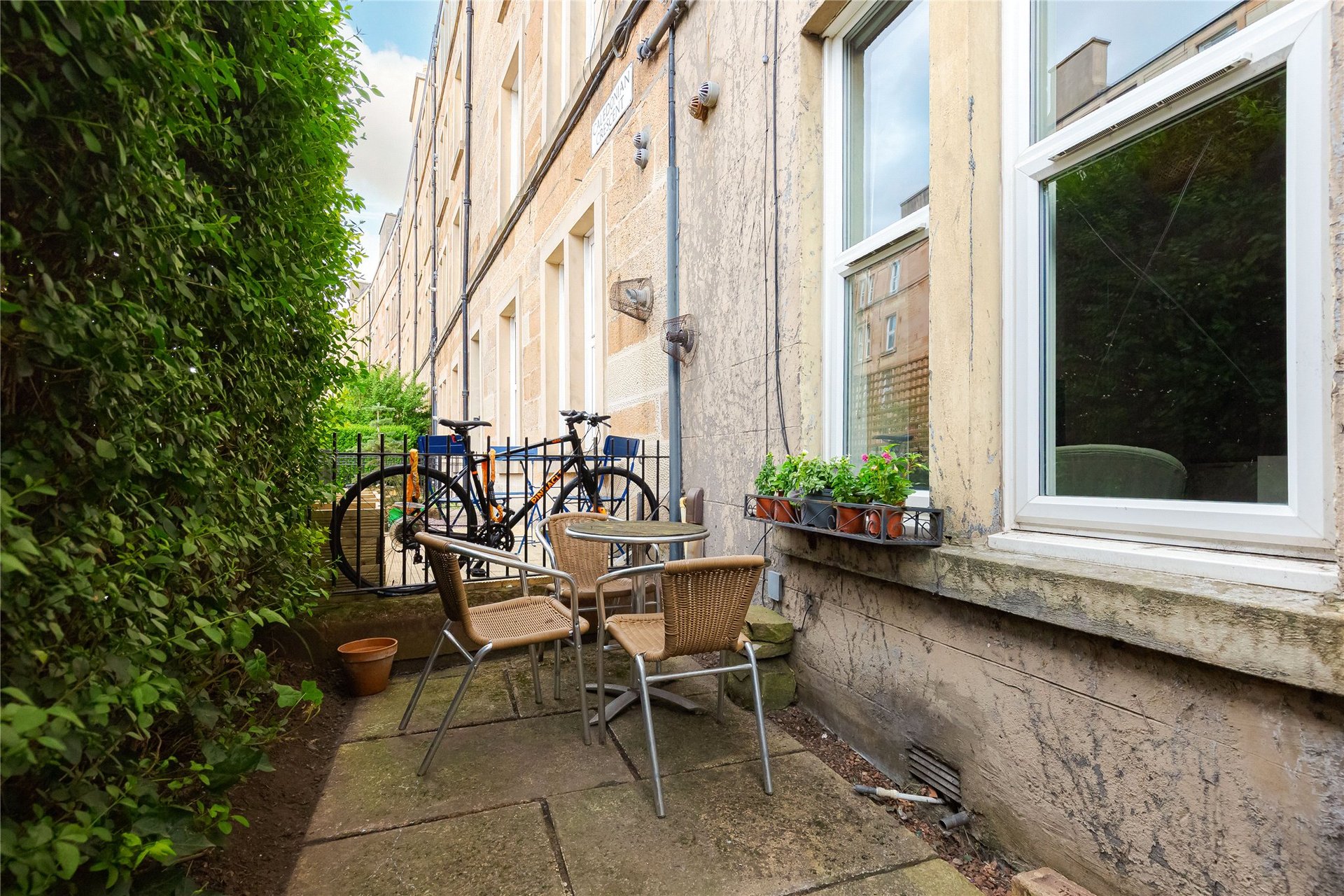 17/2 Caledonian Crescent, Edinburgh, Midlothian, EH11 2AL - Picture #12