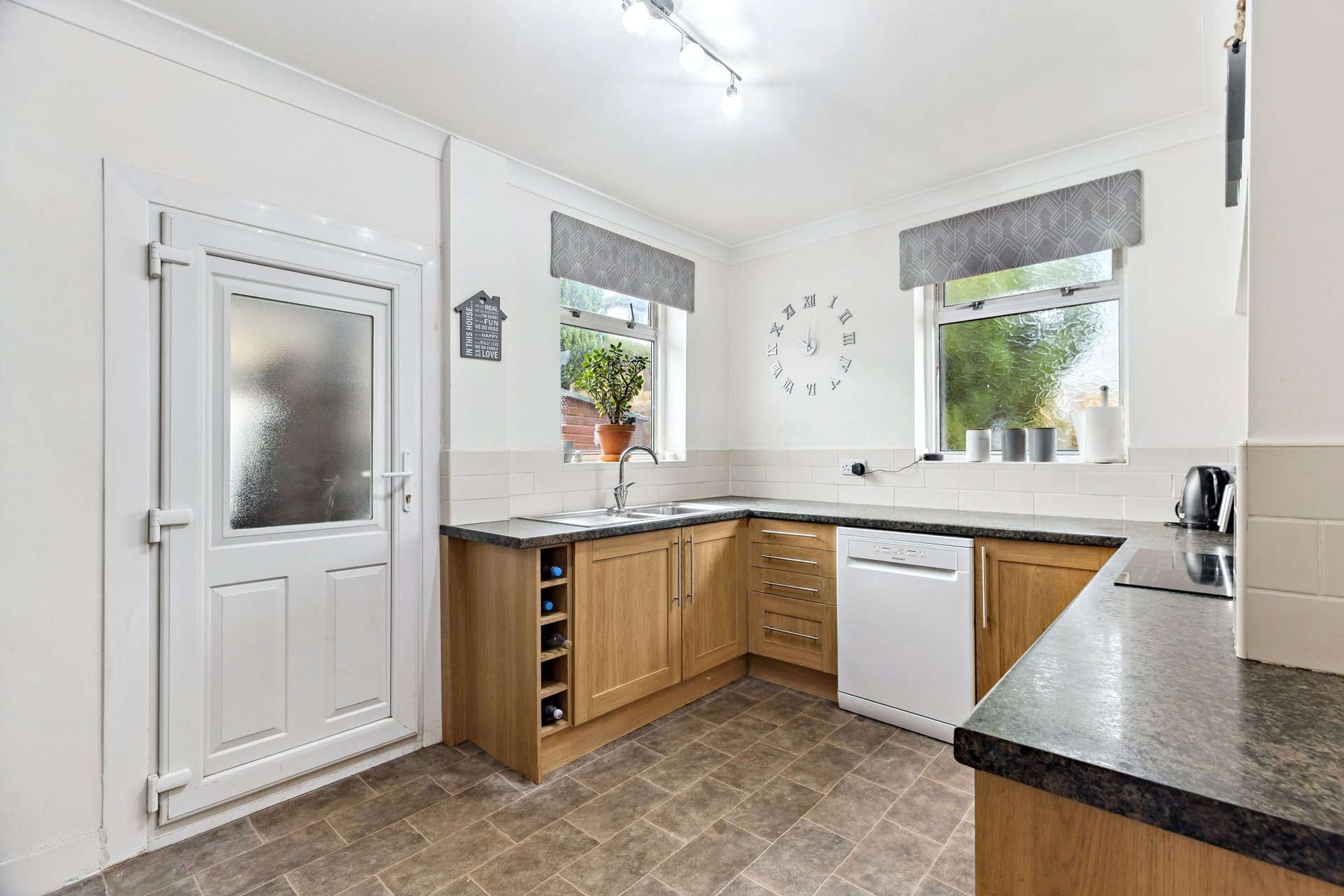 147 Mearns Road, Clarkston, Glasgow, G76 7UU - Picture #12