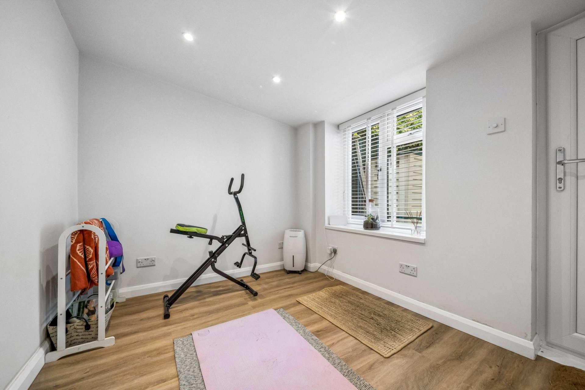 Flat 0/1, 11 Crown Gardens, Dowanhill, Glasgow, G12 9HL - Picture #30