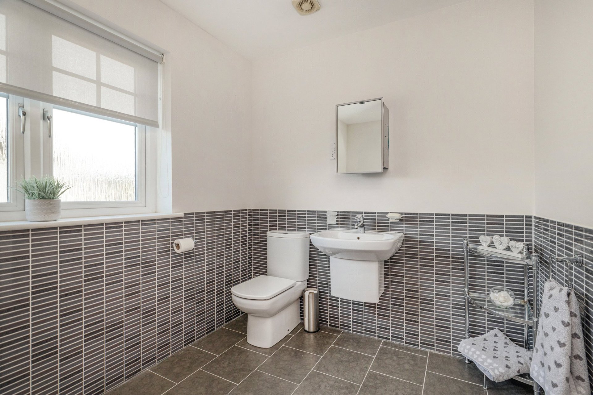 1 Robert Burns Drive, Bearsden, G61 3DD - Picture #28