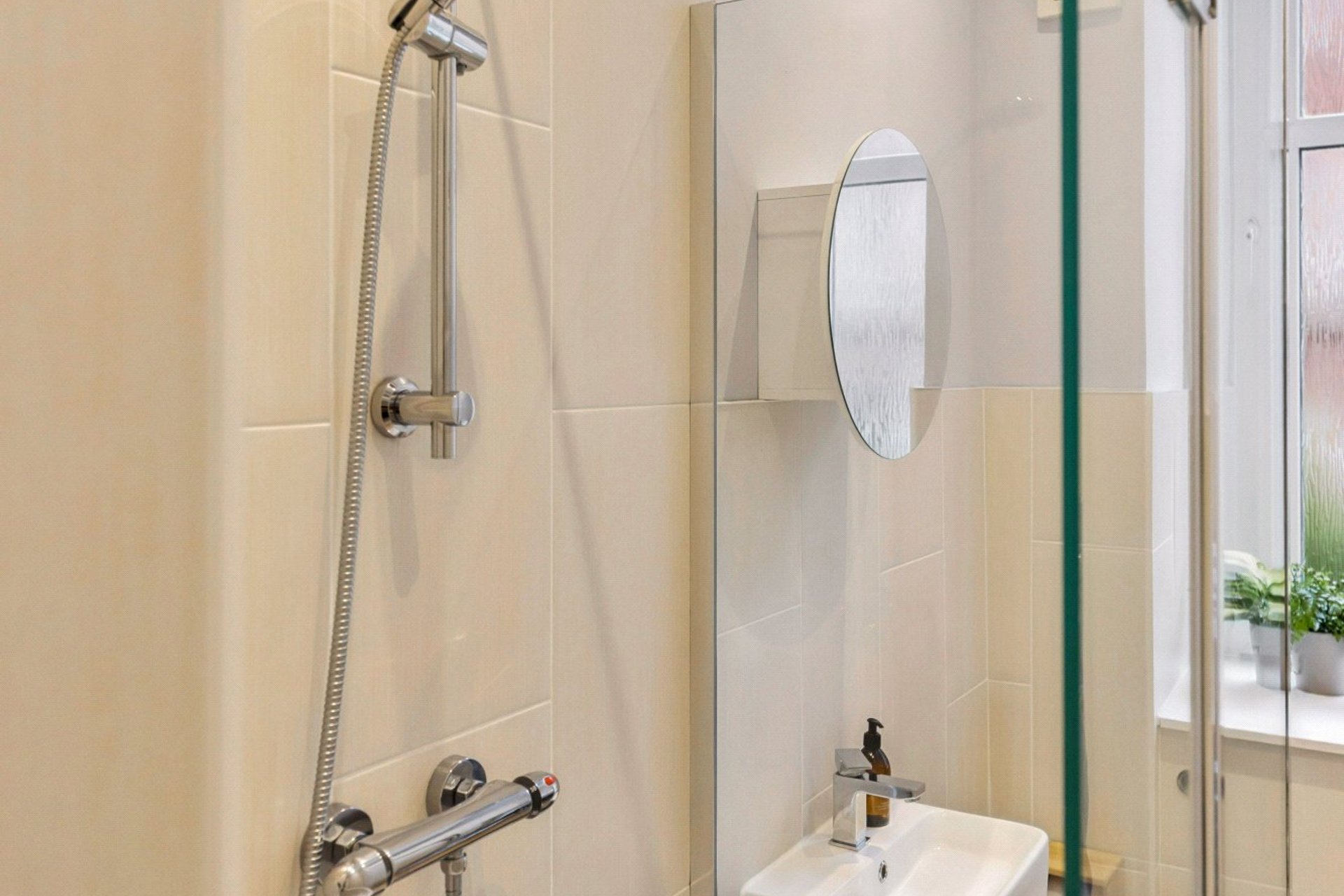 0/1, 64 Laurel Street, Thornwood, Glasgow, G11 7RD - Picture #16