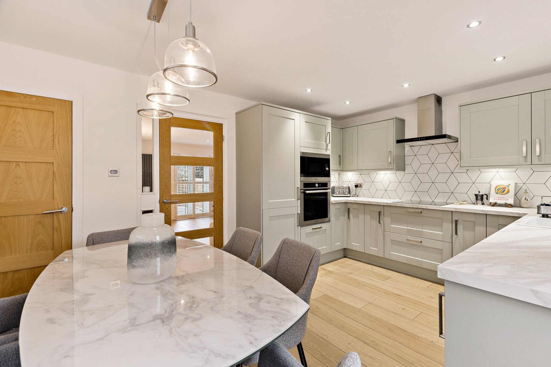 51g Montrose Drive, Bearsden, G61 3JY - Picture #6