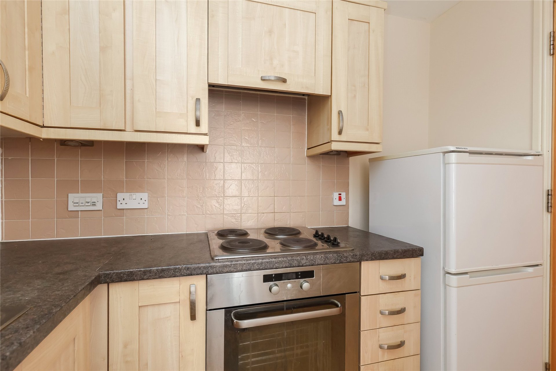 8/6 Giles Street, Edinburgh, EH6 6DA - Picture #10