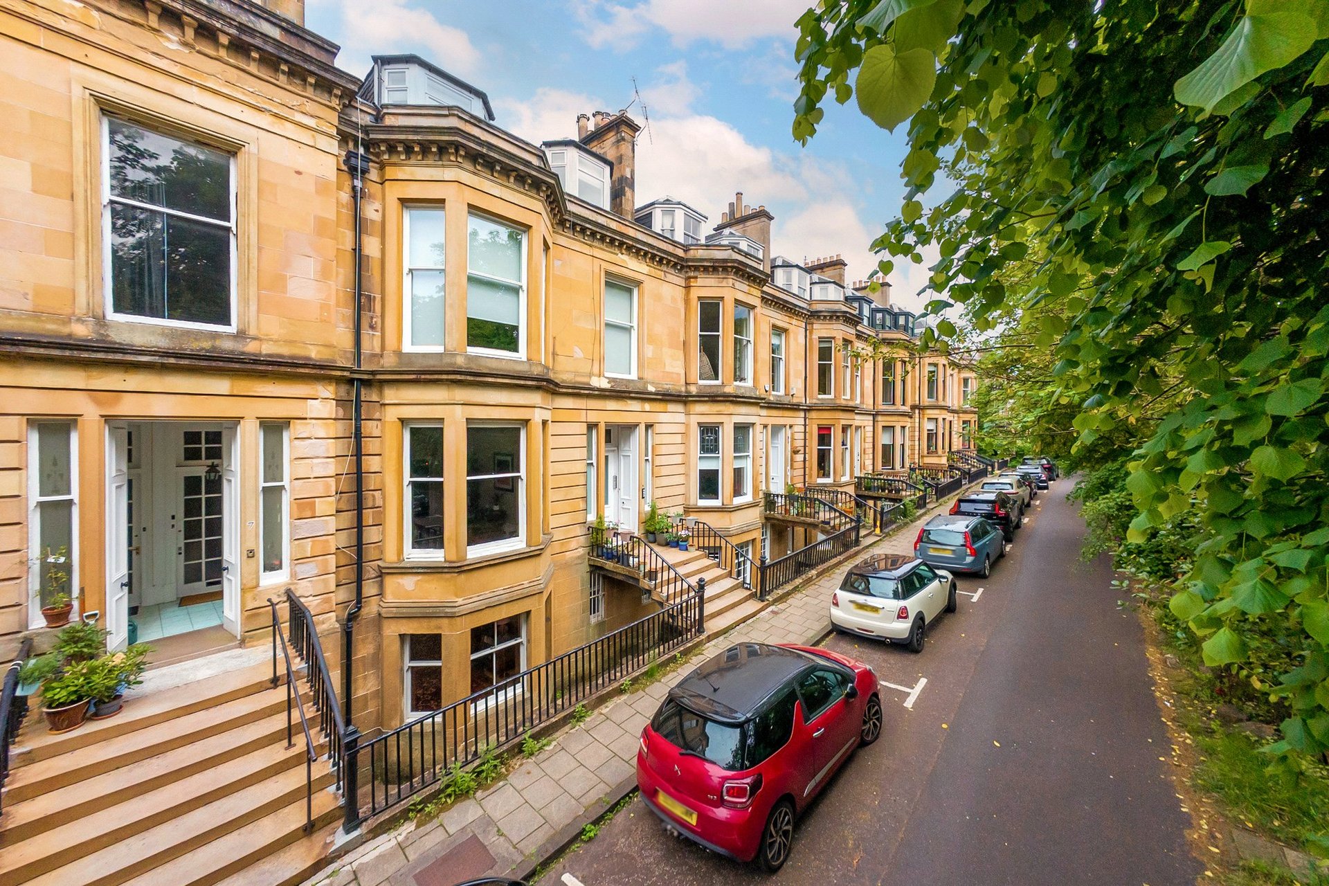 Lower Ground and Garden, 6 Rosslyn Terrace, Glasgow, G12 9NB - Picture #2
