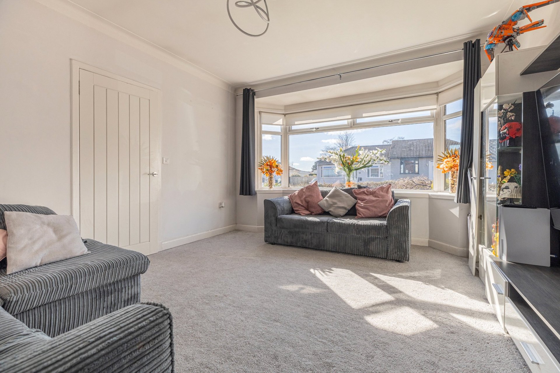 8 Earn Avenue, Bearsden, G61 2PX - Picture #3