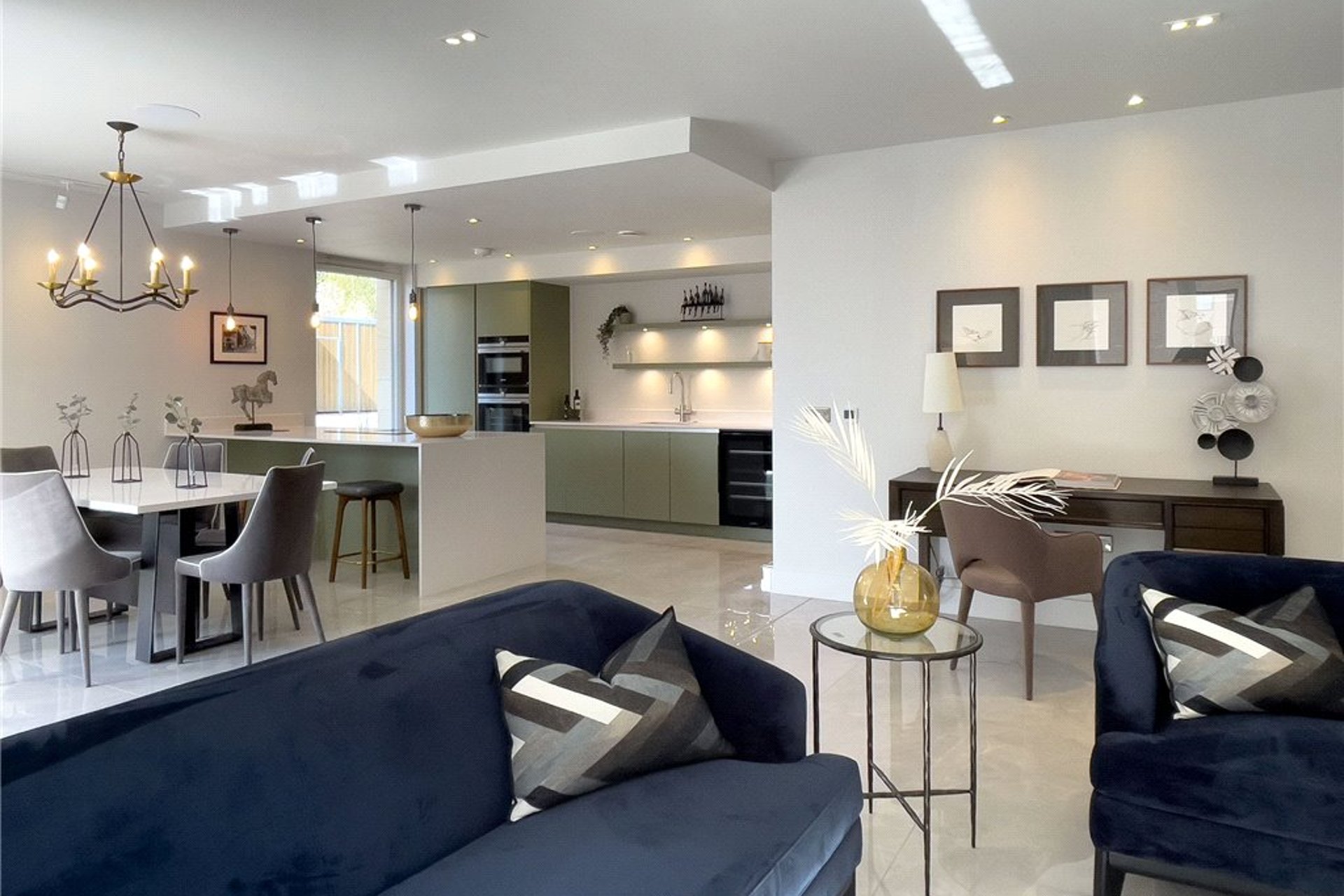 Apartment 4 Torwood, 30 Corstorphine Road, Edinburgh, Midlothian, EH12 6DU - Picture #3