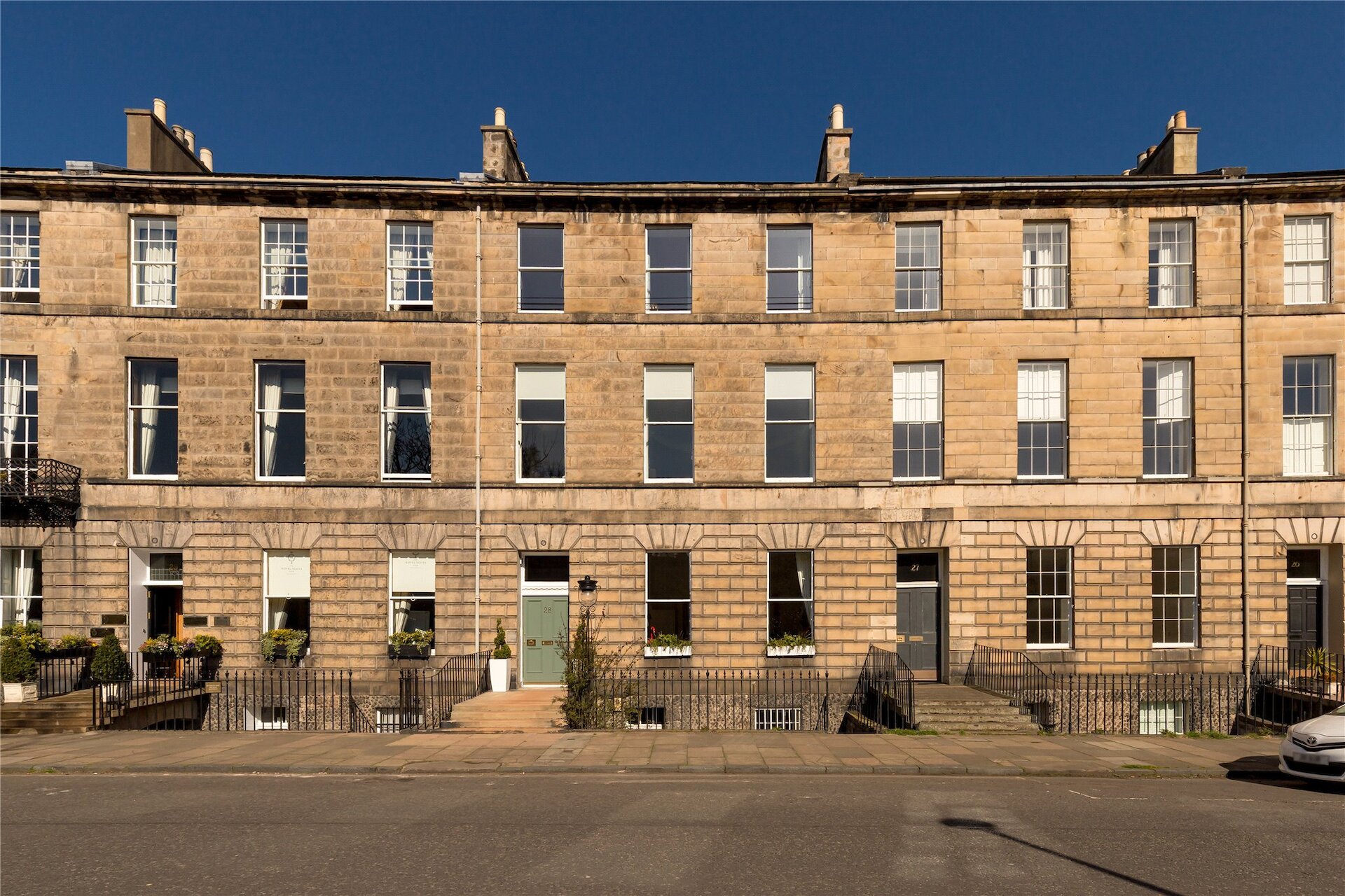 28 Abercromby Place, Edinburgh, EH3 6QE - Picture #1