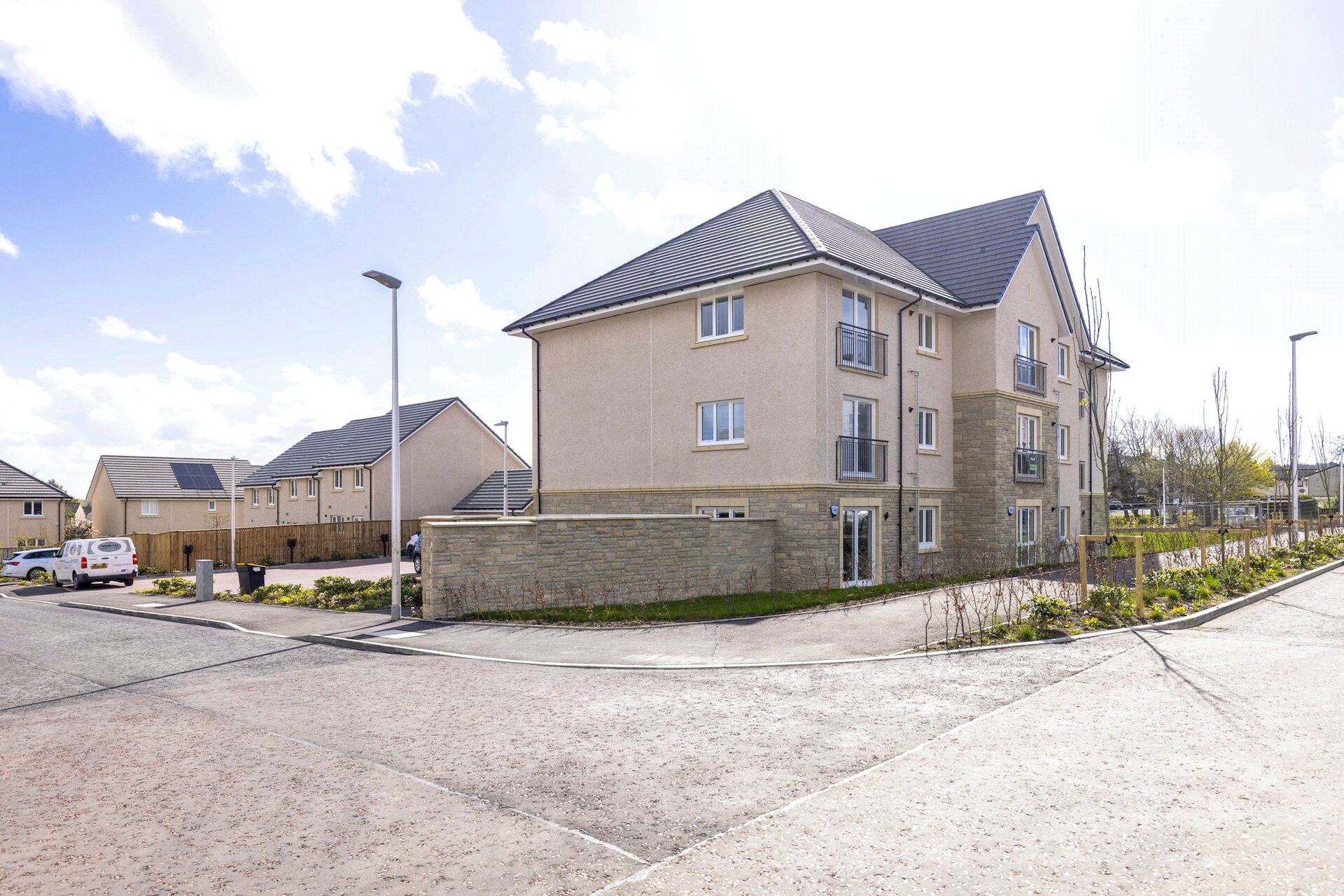 Flat 3, 27 Whinny Gait, South Queensferry, City of Edinburgh, EH30 9EL - Picture #1