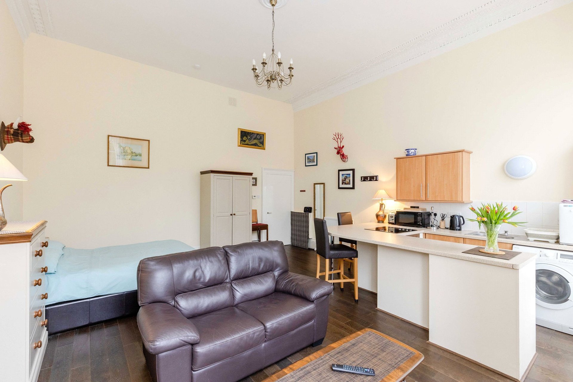 8/3 Royal Circus, Edinburgh, EH3 6SR - Picture #4