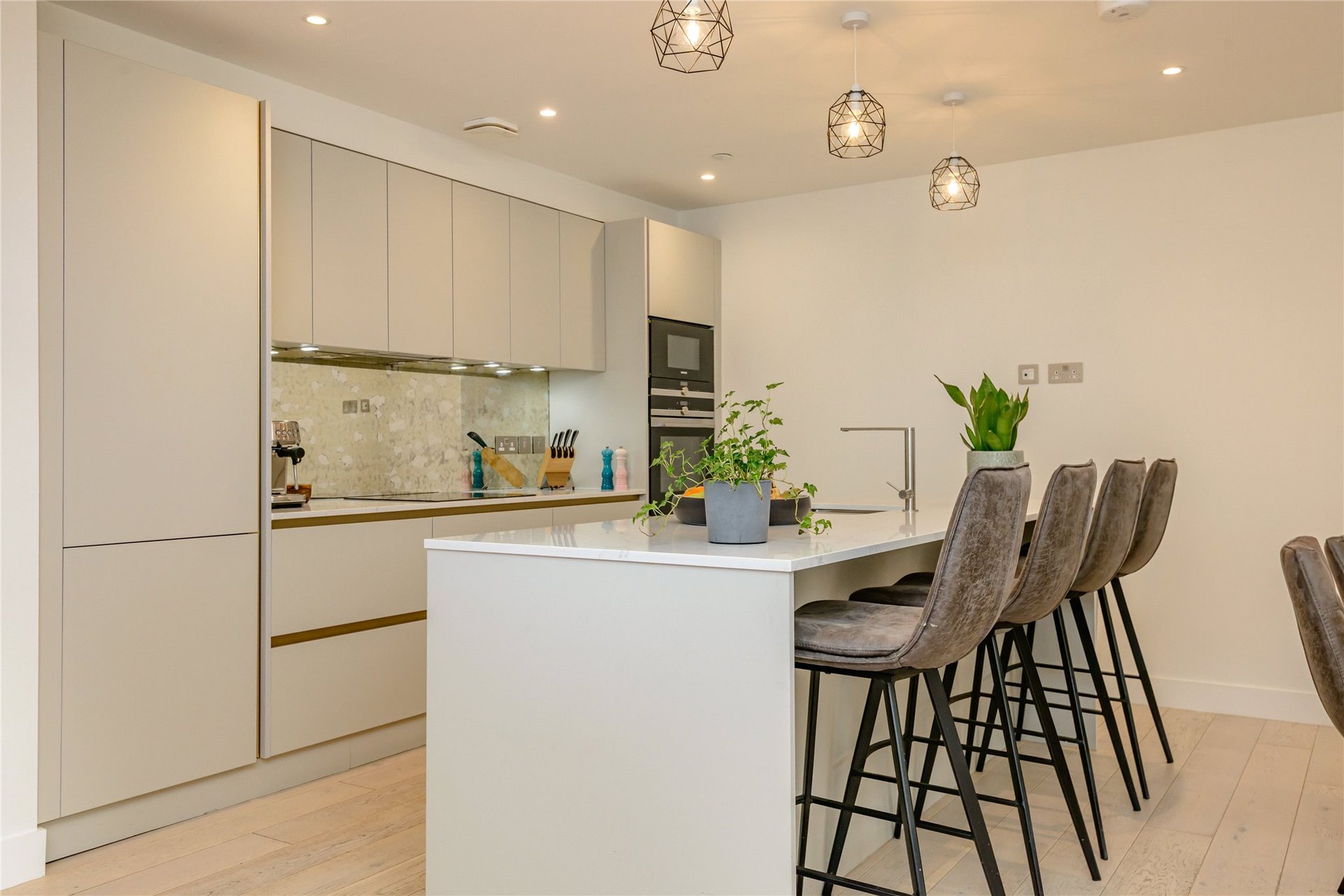 4A Woodhall Avenue, Juniper Green, Midlothian, EH14 5BU - Picture #3