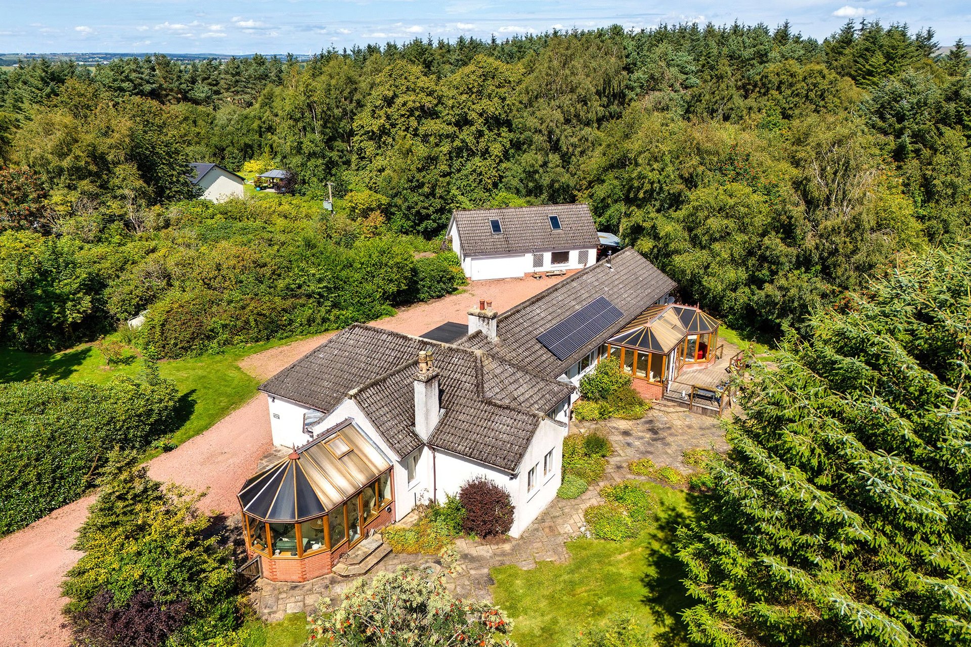 Bowmuir Lodge, Libberton, Carnwath, Lanark, South Lanarkshire, ML11 8LX - Picture #3