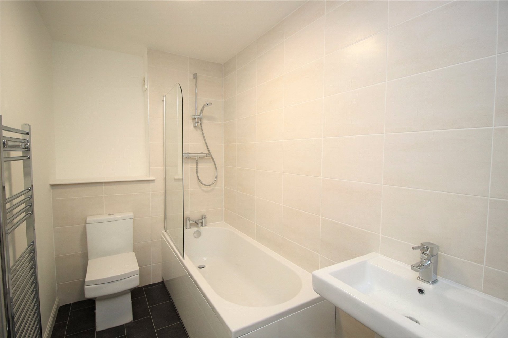 Flat 3, 21A West Pilton Place, Edinburgh, Midlothian, EH4 4DG - Picture #2