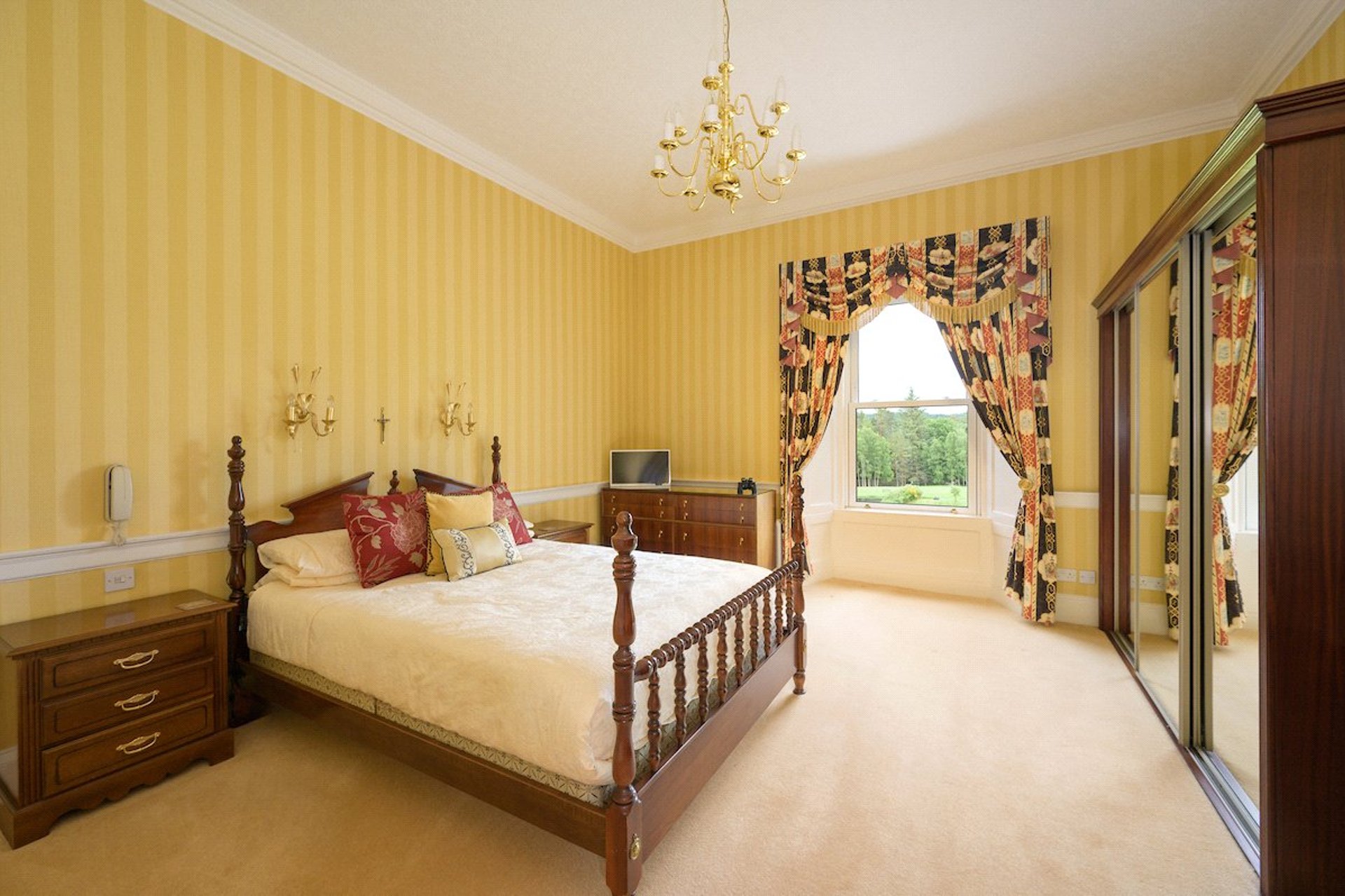 Dolphinton House Estate, Dolphinton, West Linton, South Lanarkshire, EH46 7AB - Picture #22