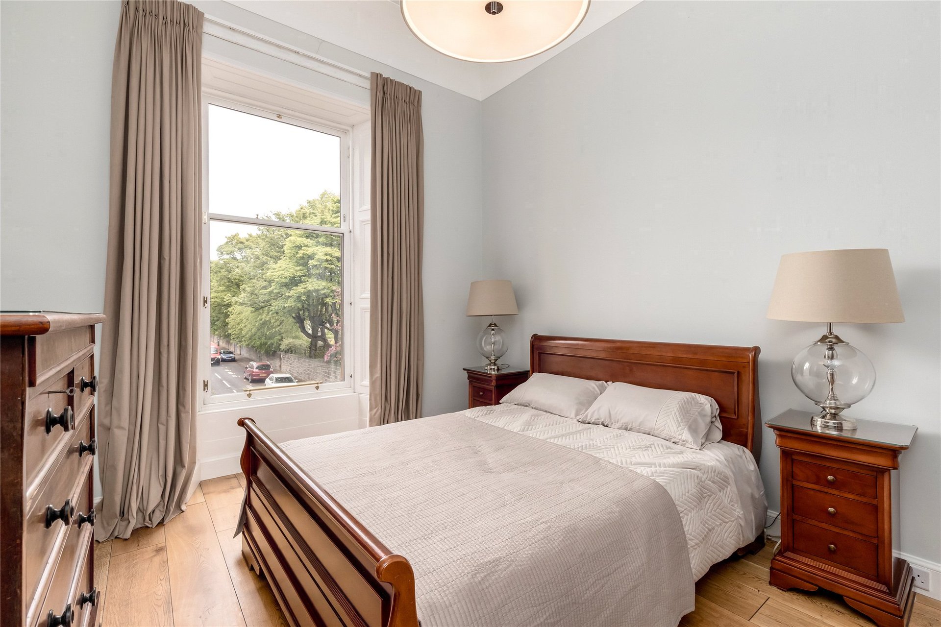 13/2 Strathearn Place, Greenhill, Edinburgh, EH9 2AL - Picture #11