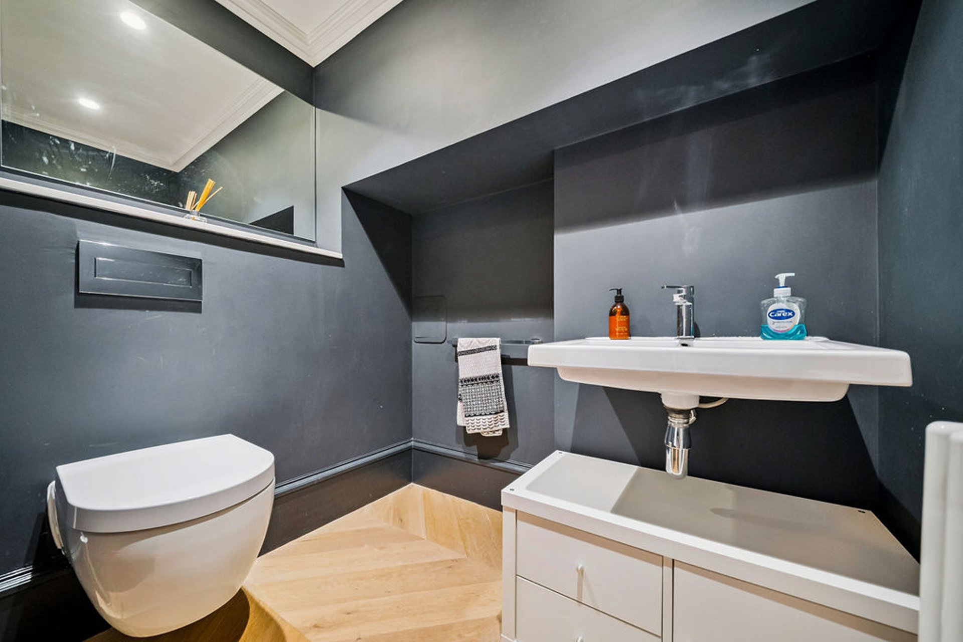 54 Queen Street, New Town, Edinburgh, EH2 3NS - Picture #10