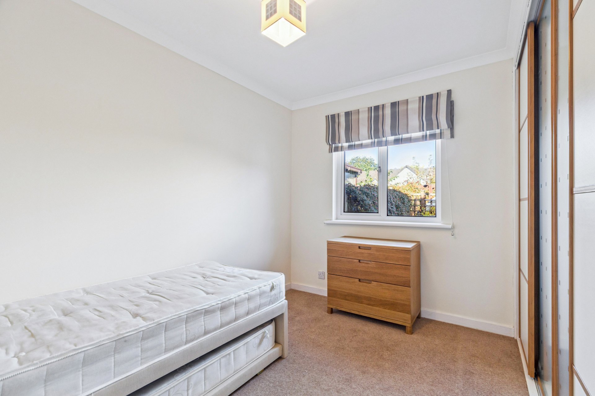 89 Finlay Rise, Milngavie, G62 6QL - Picture #12