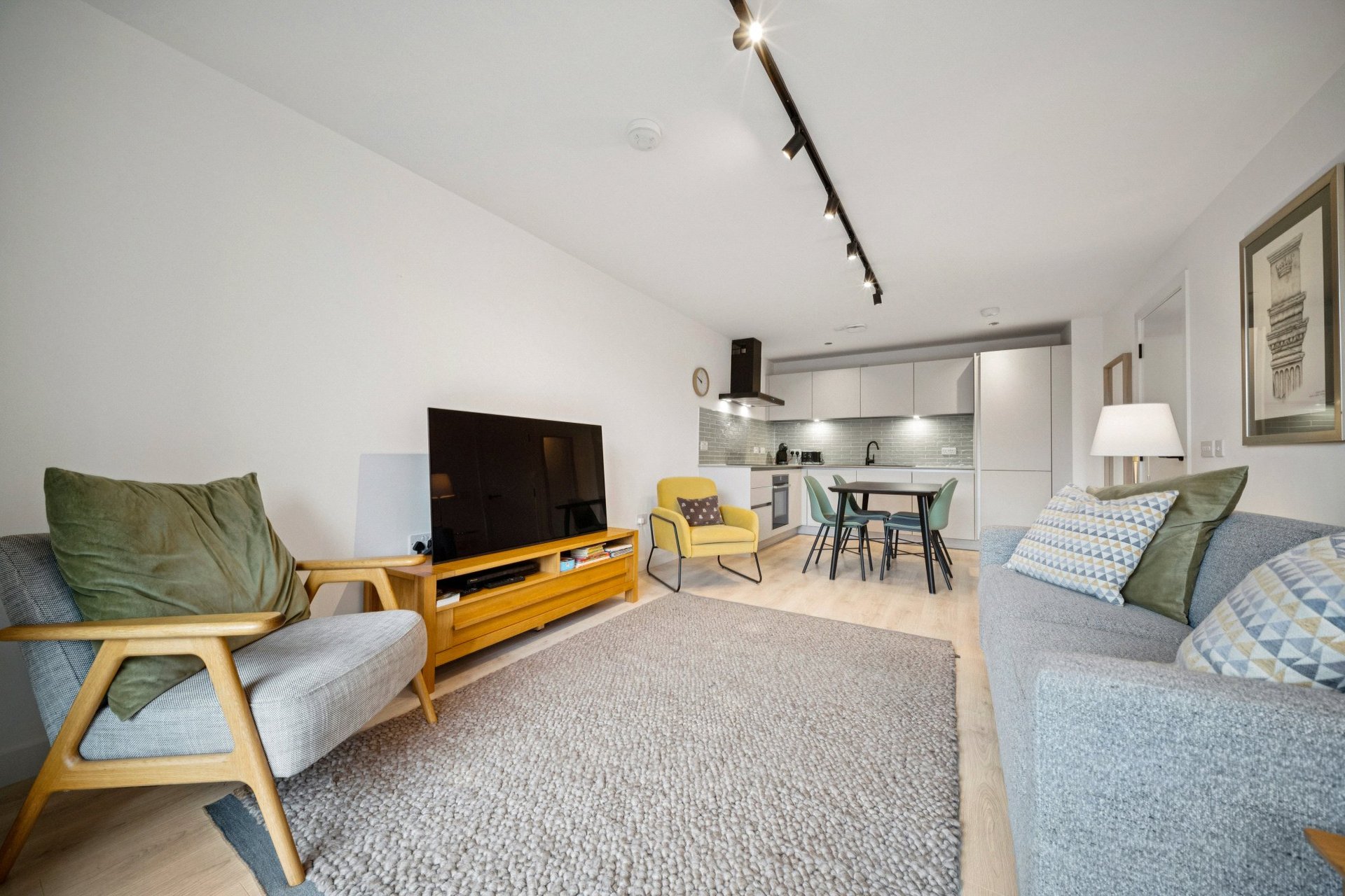 200/6 Great Junction Street, Leith, Edinburgh, EH6 5LW - Picture #7