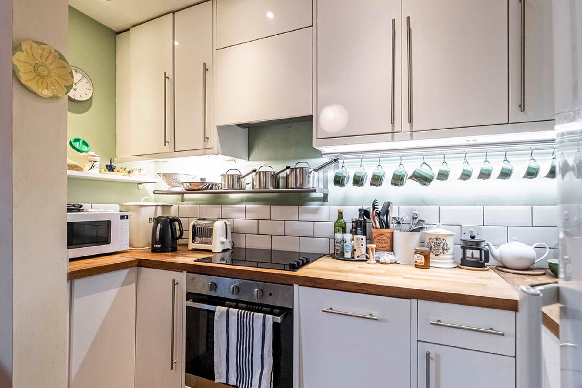 20 Waverley Place, Abbeyhill, Edinburgh, EH7 5RZ - Picture #2